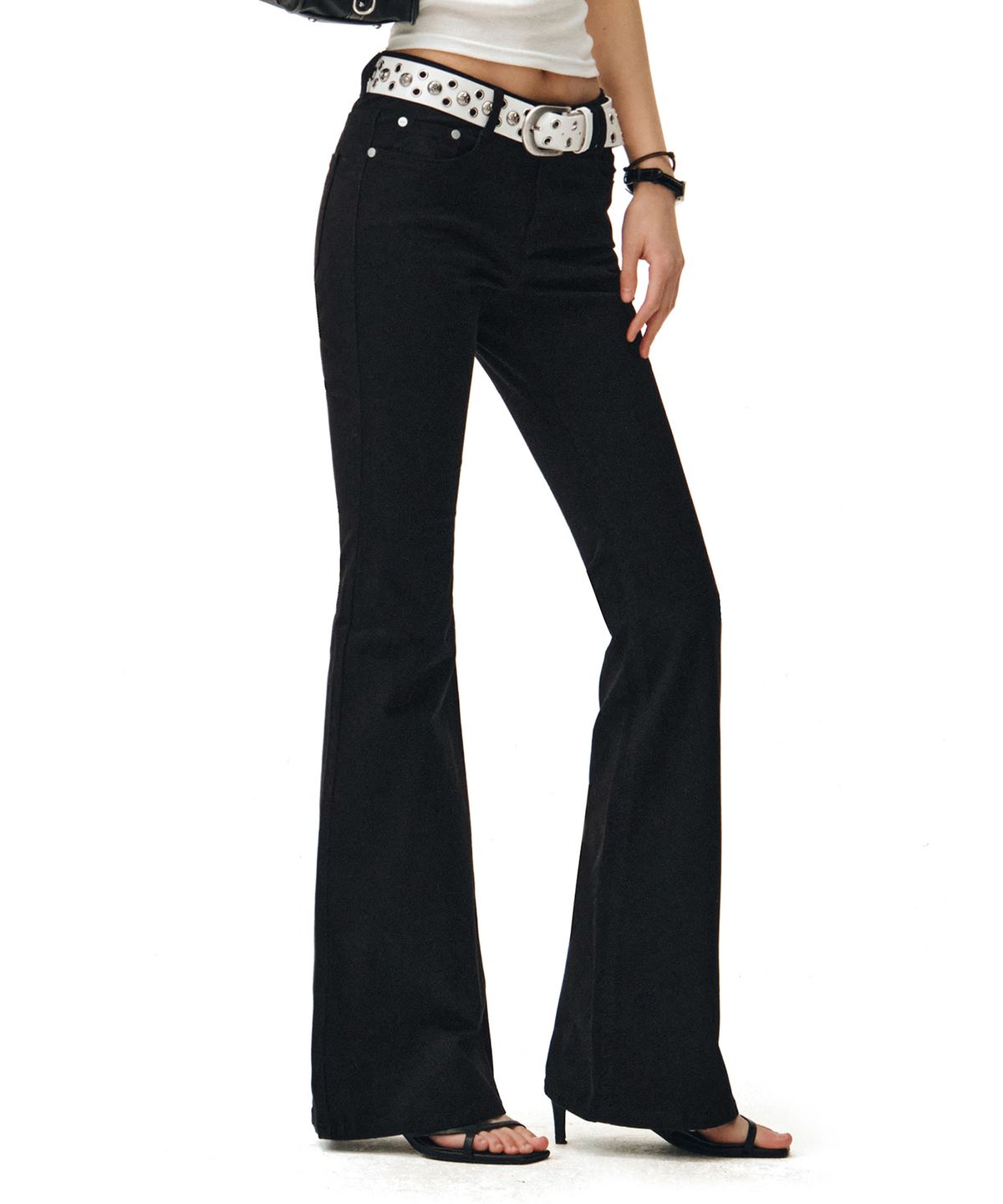 데케트 우먼(DECET WOMEN) (코튼)Signature Slim Low Rise Flared Jeans DCWPT006BLACKCT