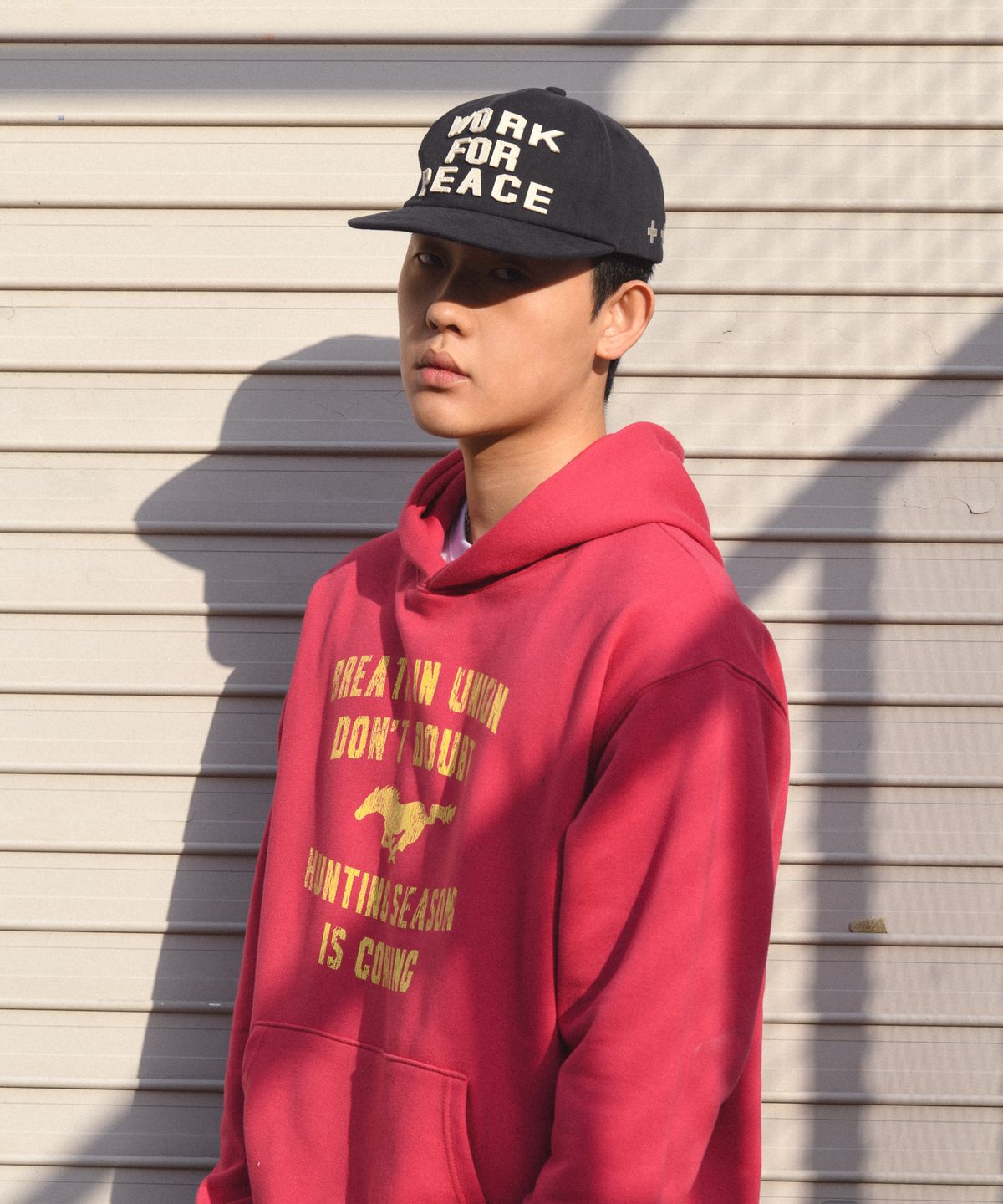 아모우(AMOU) WORK FOR PEACE 5PANNEL CAP BALCK