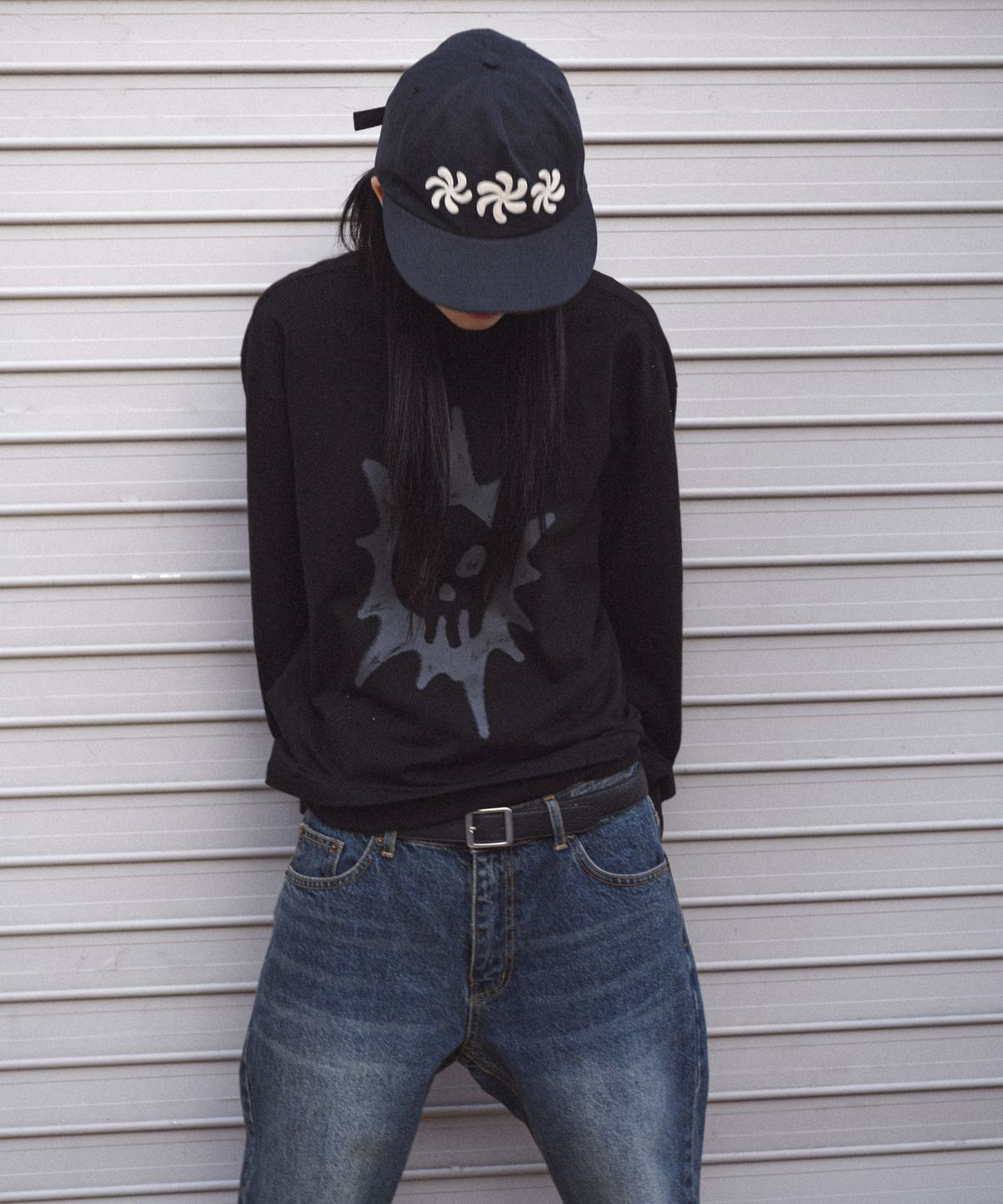 아모우(AMOU) SPIRAL 5PANNEL CAP BLACK