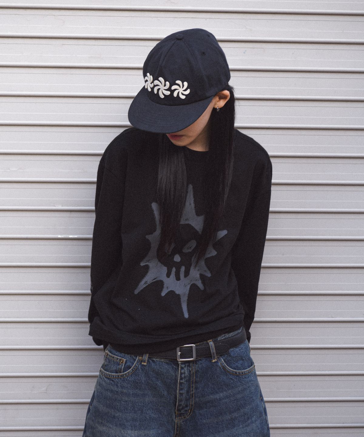 아모우(AMOU) SPIRAL 5PANNEL CAP BLACK