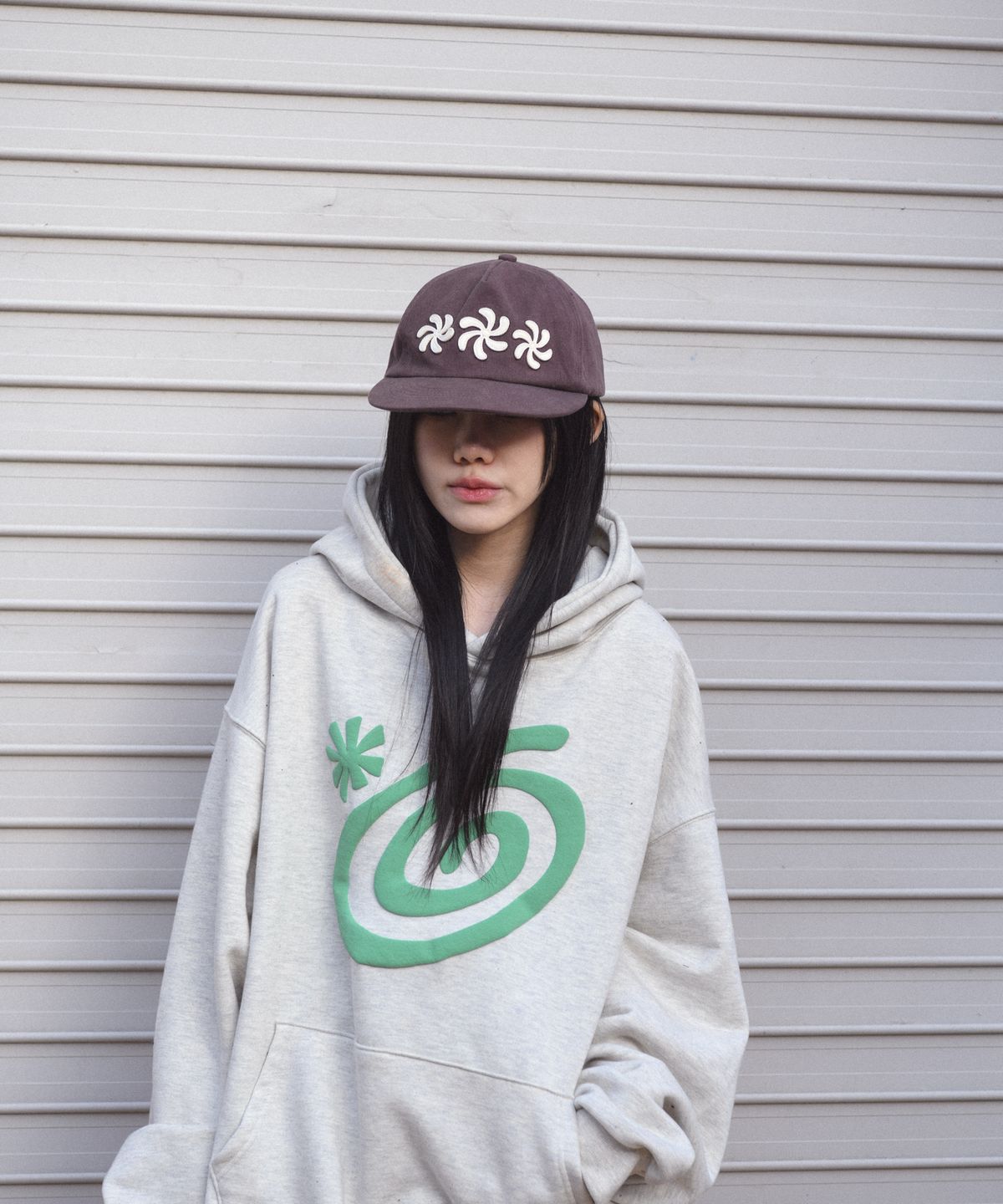 아모우(AMOU) SPIRAL 5PANNEL CAP BROWN