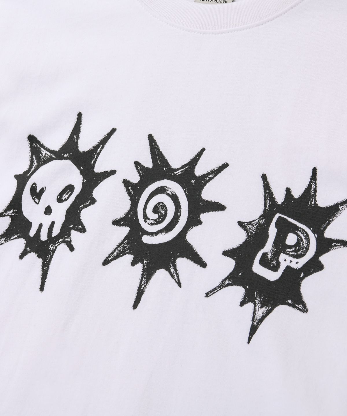 아모우(AMOU) 3spot long sleeve White