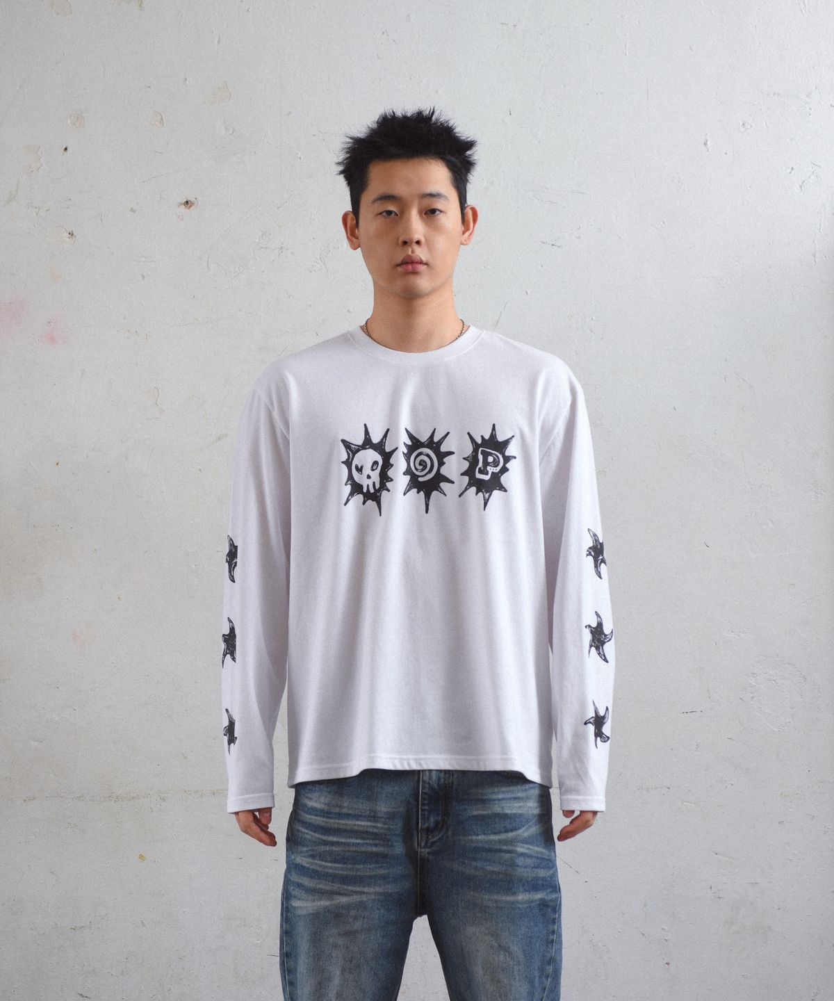 아모우(AMOU) 3spot long sleeve White