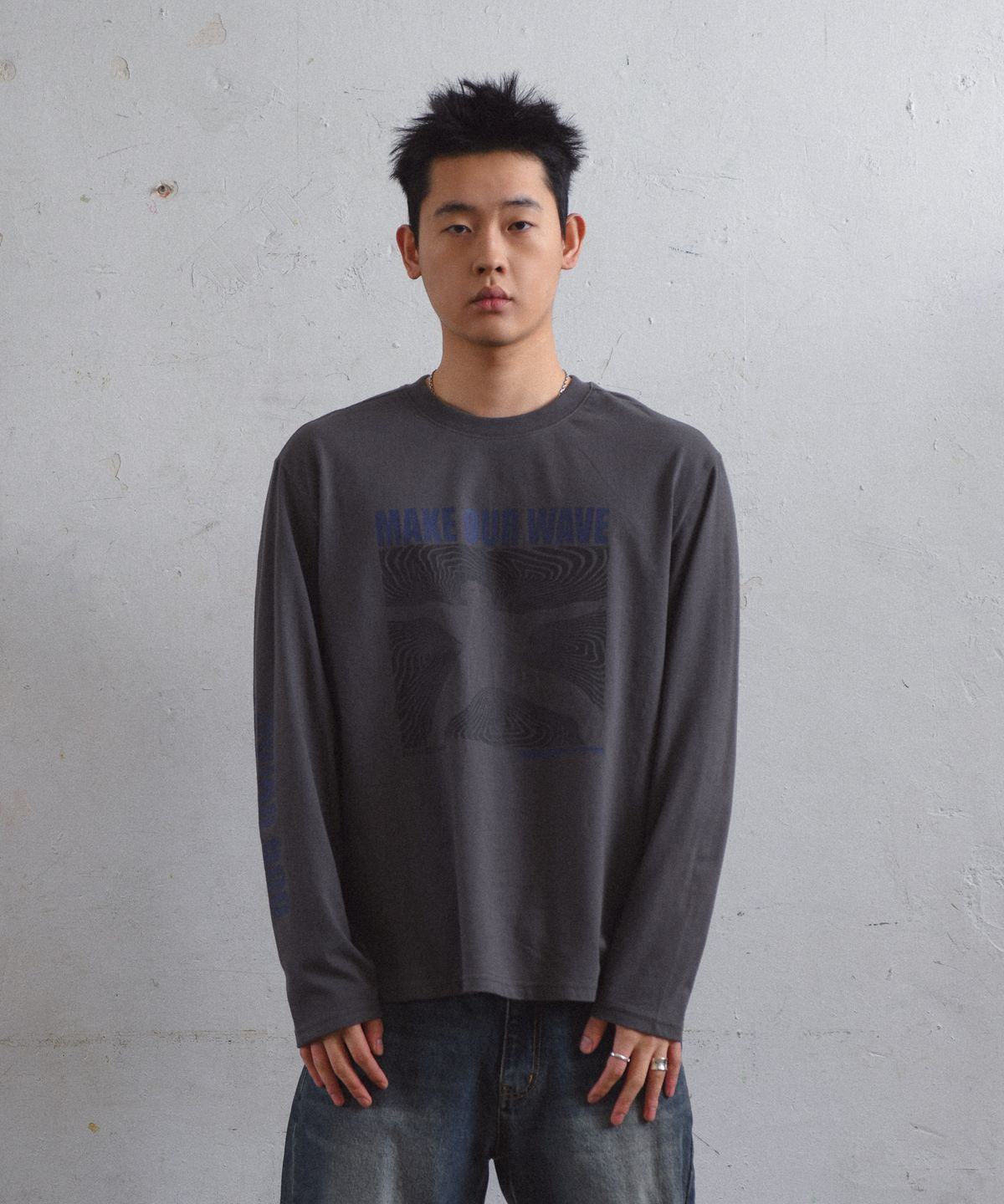 아모우(AMOU) Wave man long sleeve Charcoal