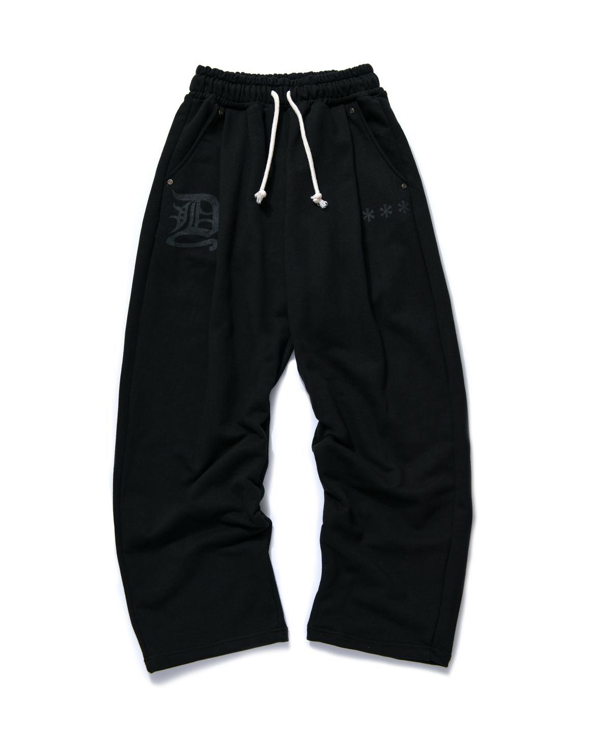 아모우(AMOU) D-Star One Tuck Sweat Pants BLACK