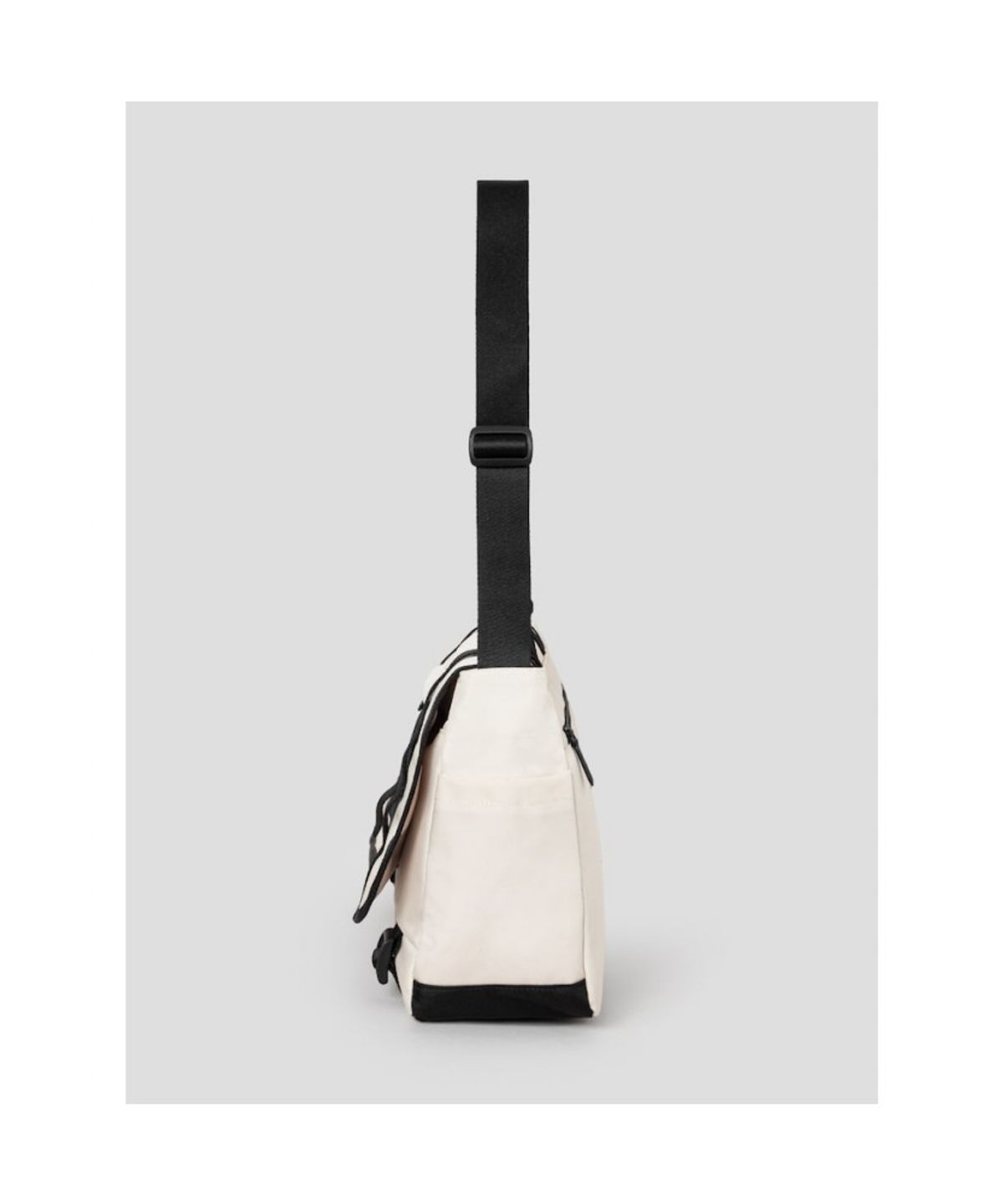 빈폴 액세서리(BEANPOLE ACCESSORY) BASE 크로스백  화이트