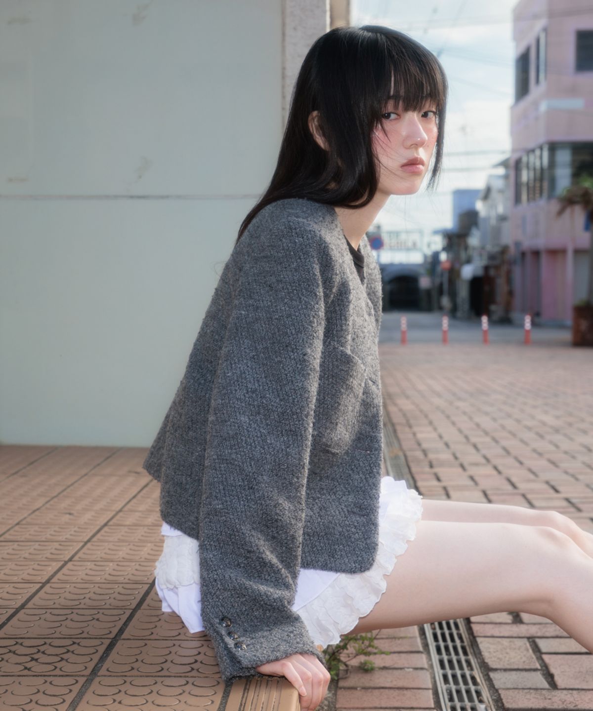로제프란츠(ROSEFRANTZ) Classic Button Crop Tweed Jacket [Charcoal]