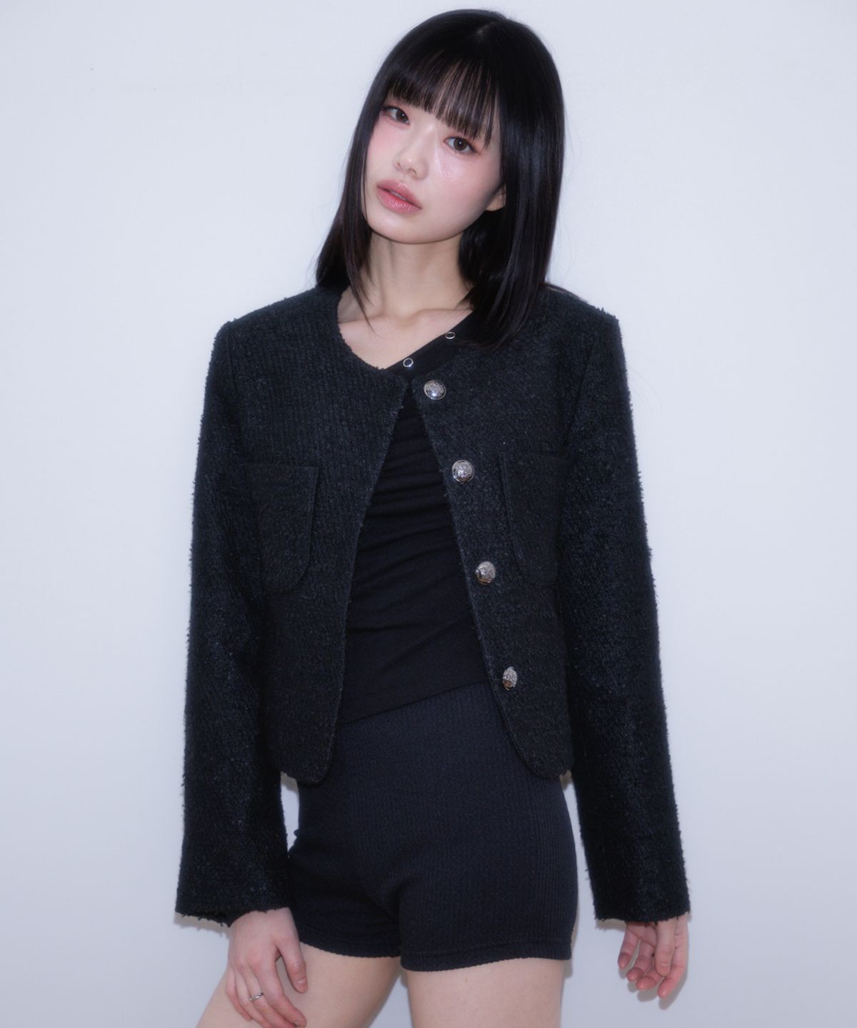 로제프란츠(ROSEFRANTZ) Classic Button Crop Tweed Jacket [Black]