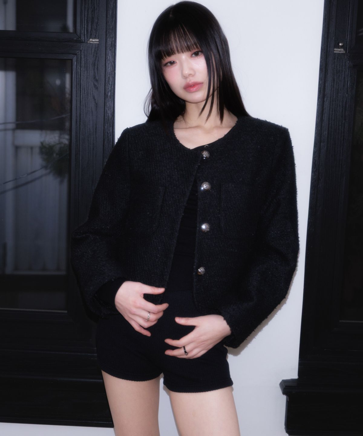 로제프란츠(ROSEFRANTZ) Classic Button Crop Tweed Jacket [Black]