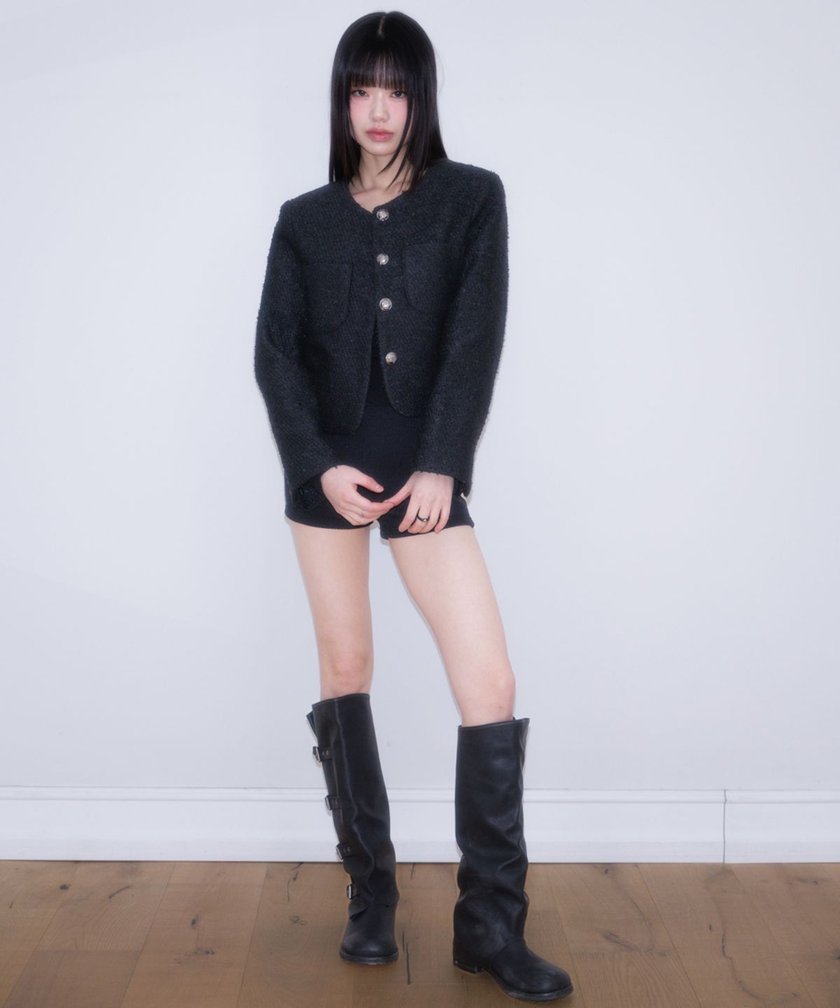 로제프란츠(ROSEFRANTZ) Classic Button Crop Tweed Jacket [Black]