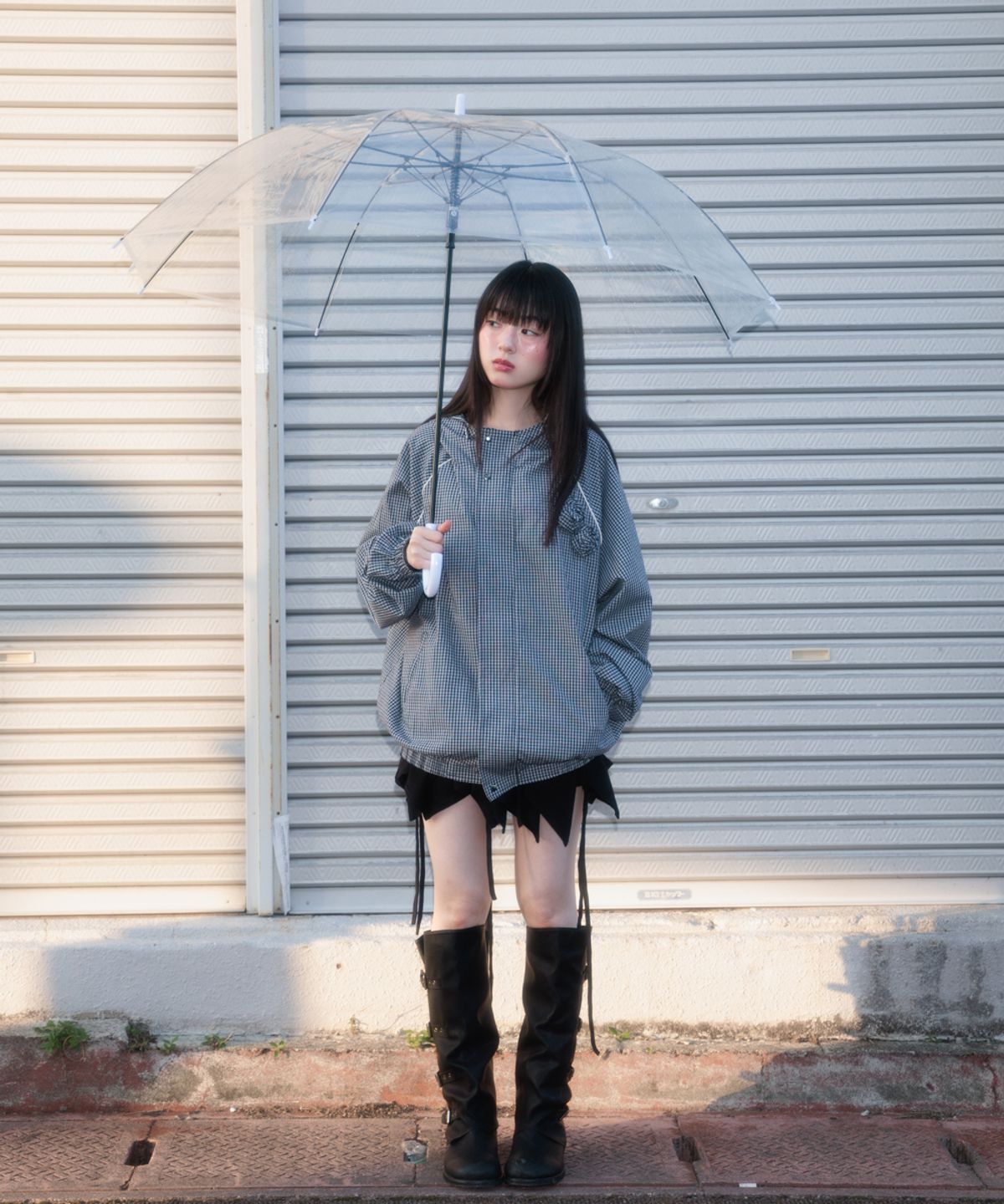 로제프란츠(ROSEFRANTZ) Rose Corsage Check Windbreaker [Navy]
