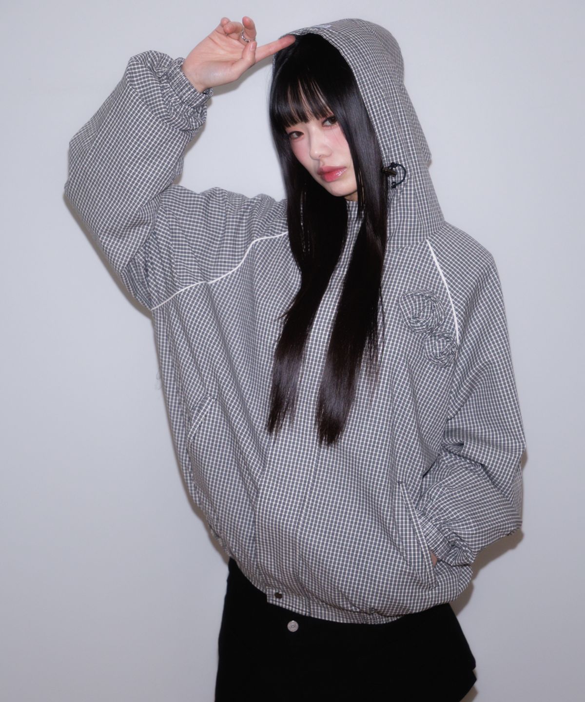 로제프란츠(ROSEFRANTZ) Rose Corsage Check Windbreaker [Black]