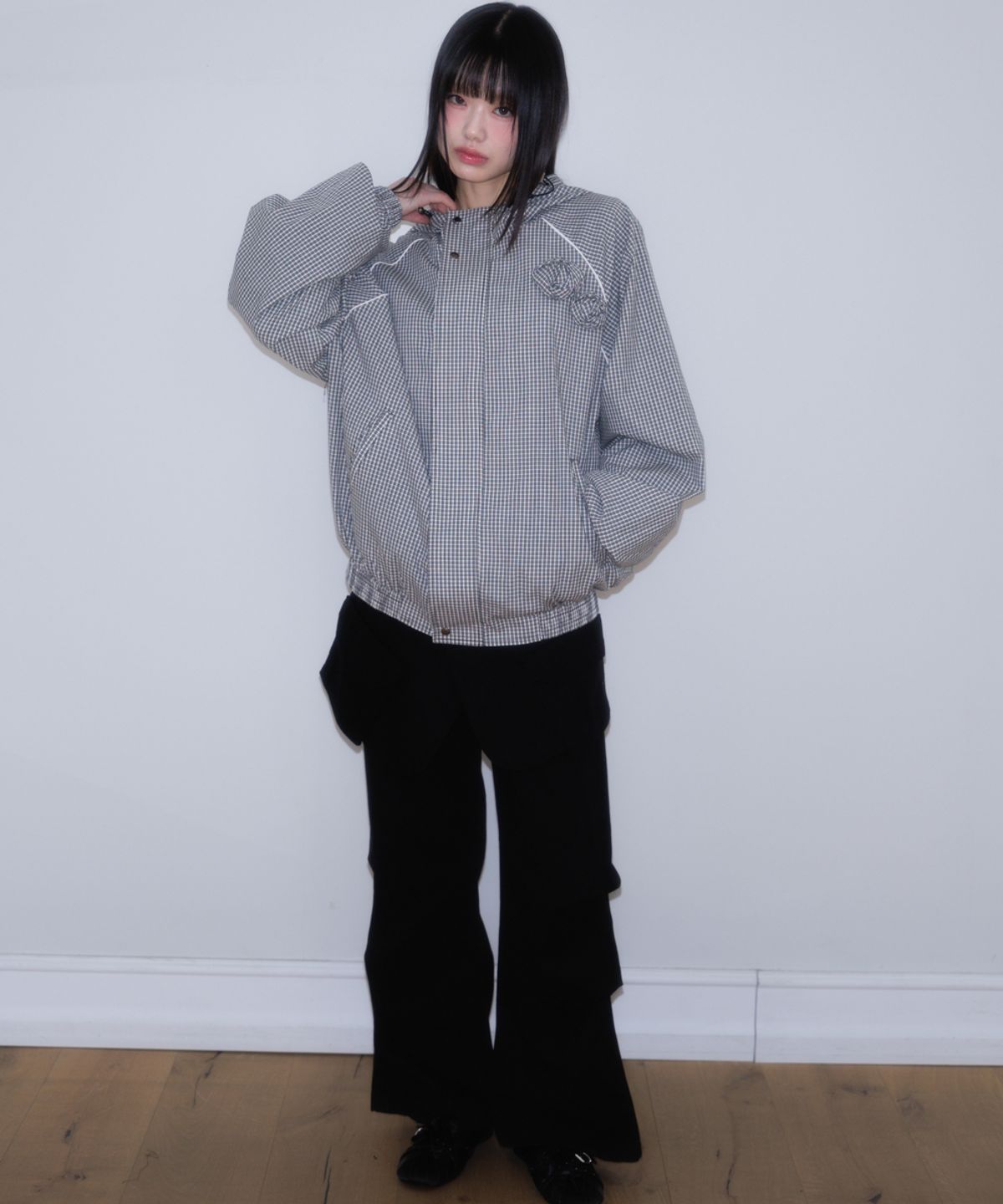 로제프란츠(ROSEFRANTZ) Rose Corsage Check Windbreaker [Black]