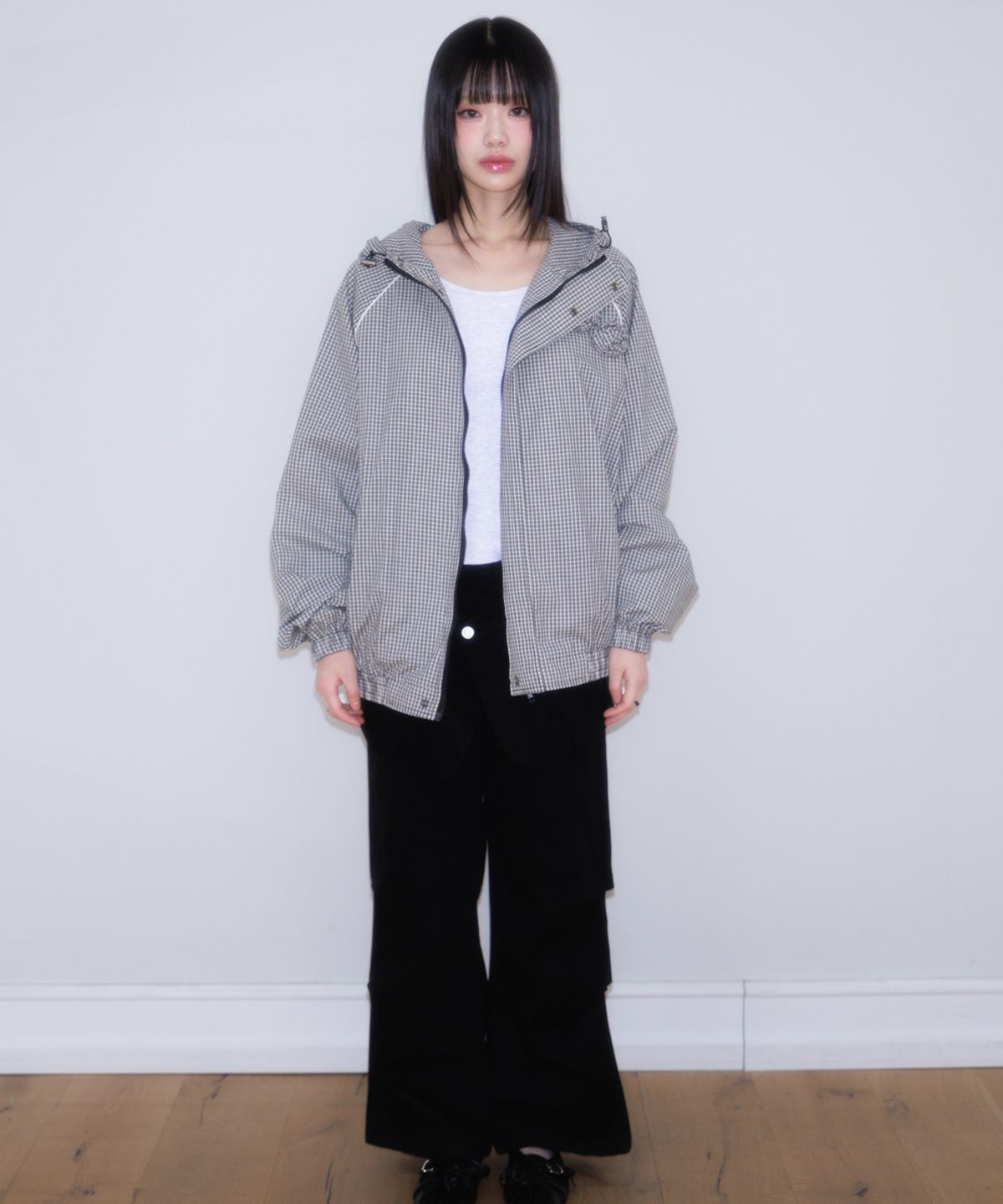 로제프란츠(ROSEFRANTZ) Rose Corsage Check Windbreaker [Black]