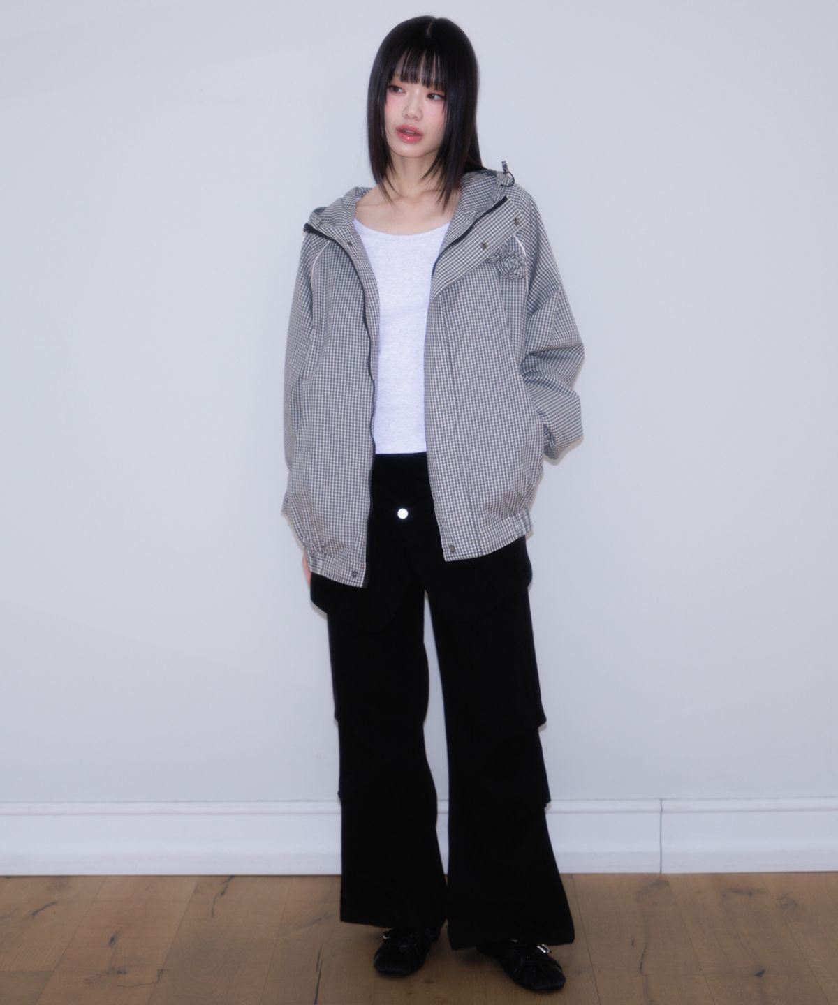 로제프란츠(ROSEFRANTZ) Rose Corsage Check Windbreaker [Black]