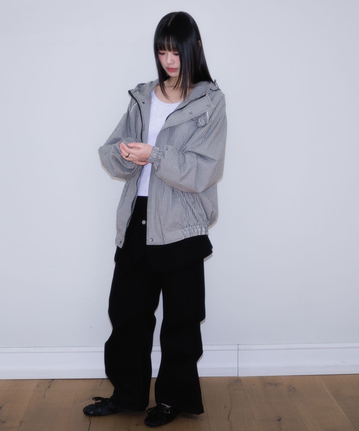 로제프란츠(ROSEFRANTZ) Rose Corsage Check Windbreaker [Black]