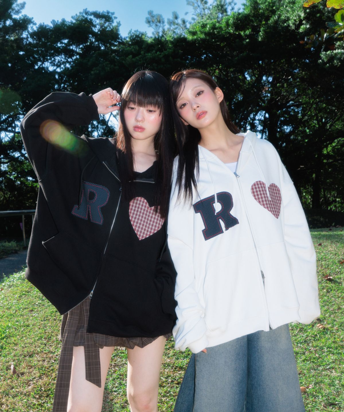 로제프란츠(ROSEFRANTZ) Heart Check Overfit Hood Zip-Up [Black]