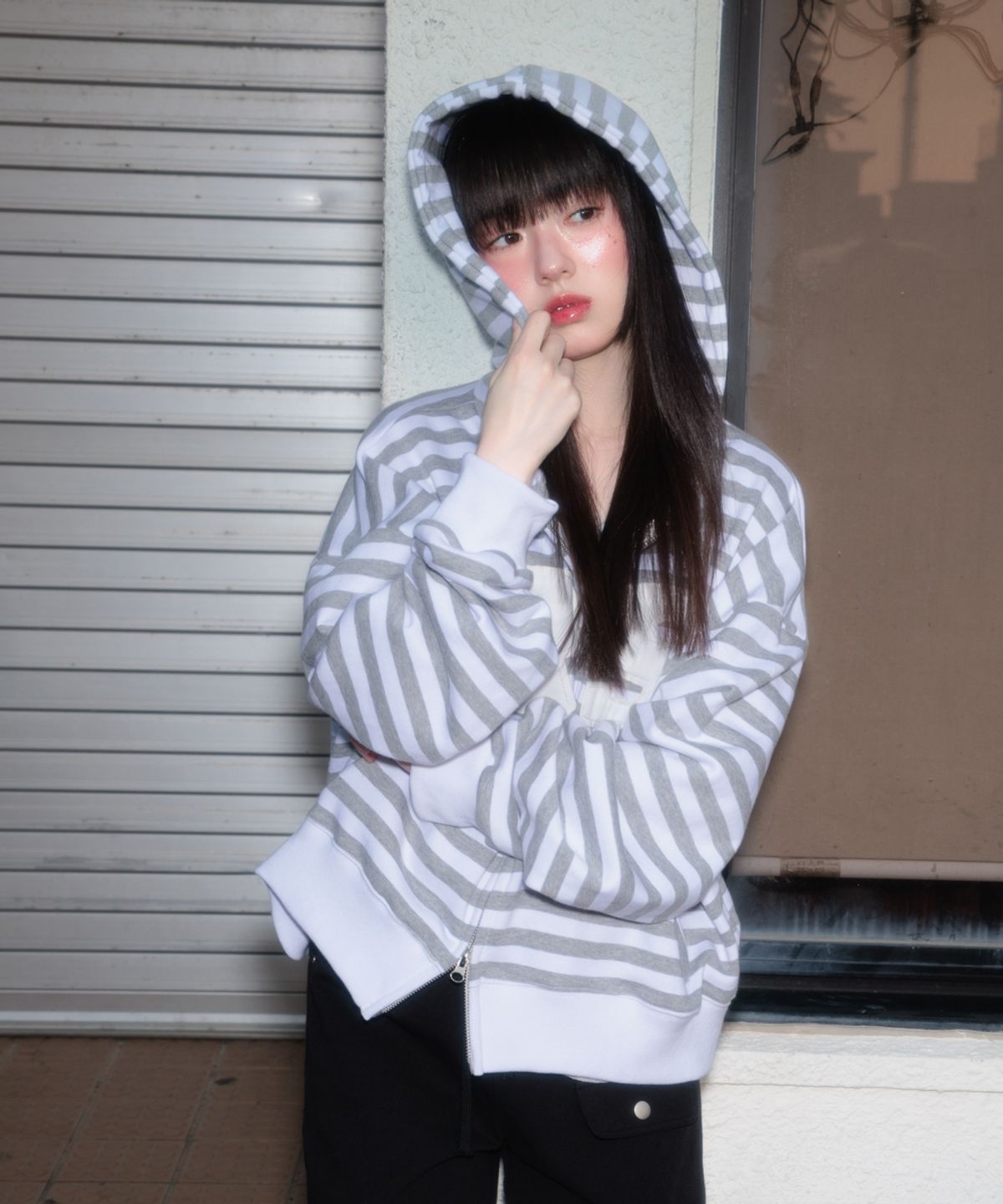 로제프란츠(ROSEFRANTZ) Patch Stripe Hood Zip-Up [Ivory]