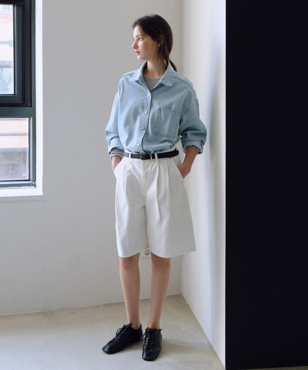 유라고(URAGO) Two-tuck bermuda denim pants