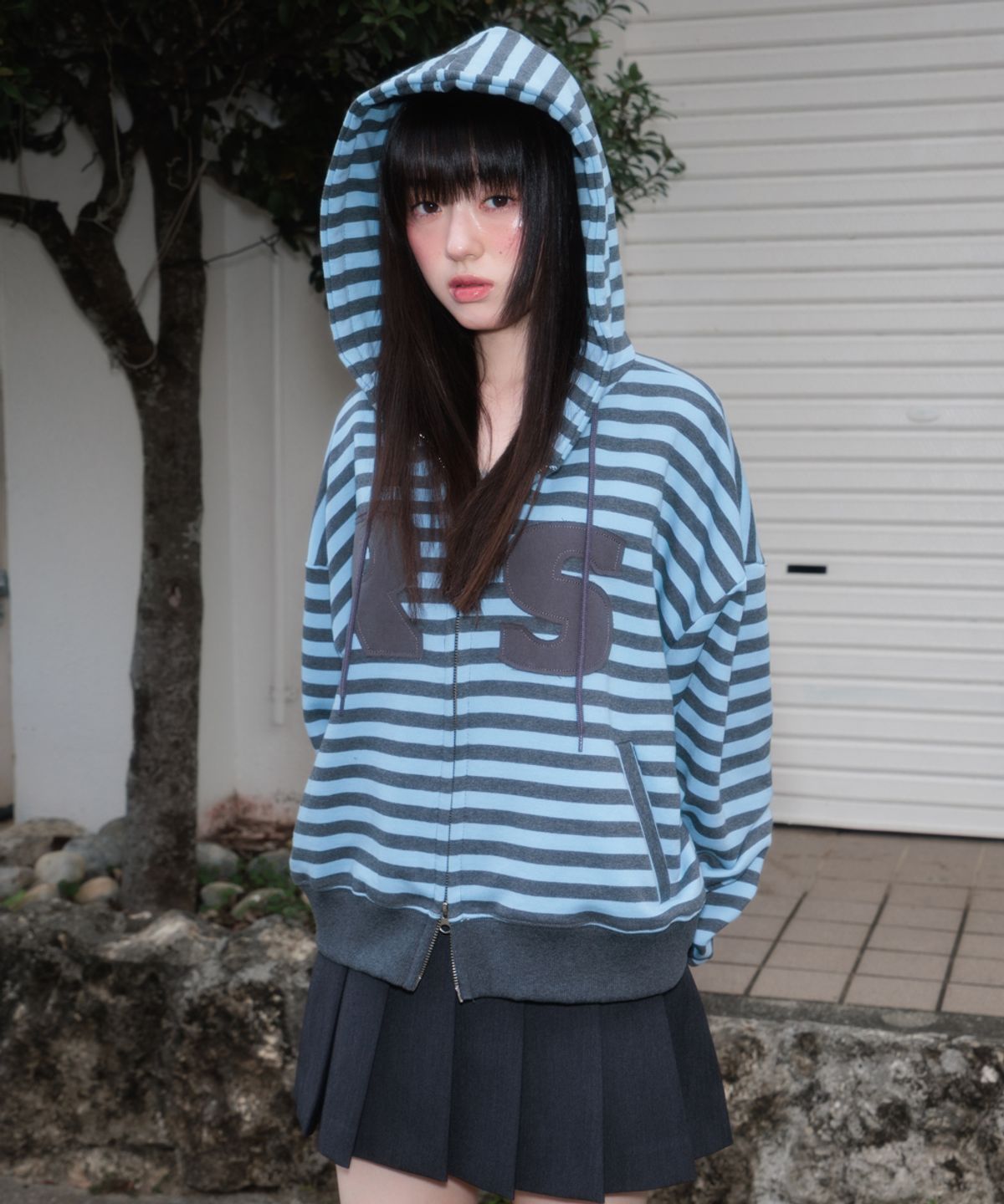 로제프란츠(ROSEFRANTZ) Patch Stripe Hood Zip-Up [Sky Blue]