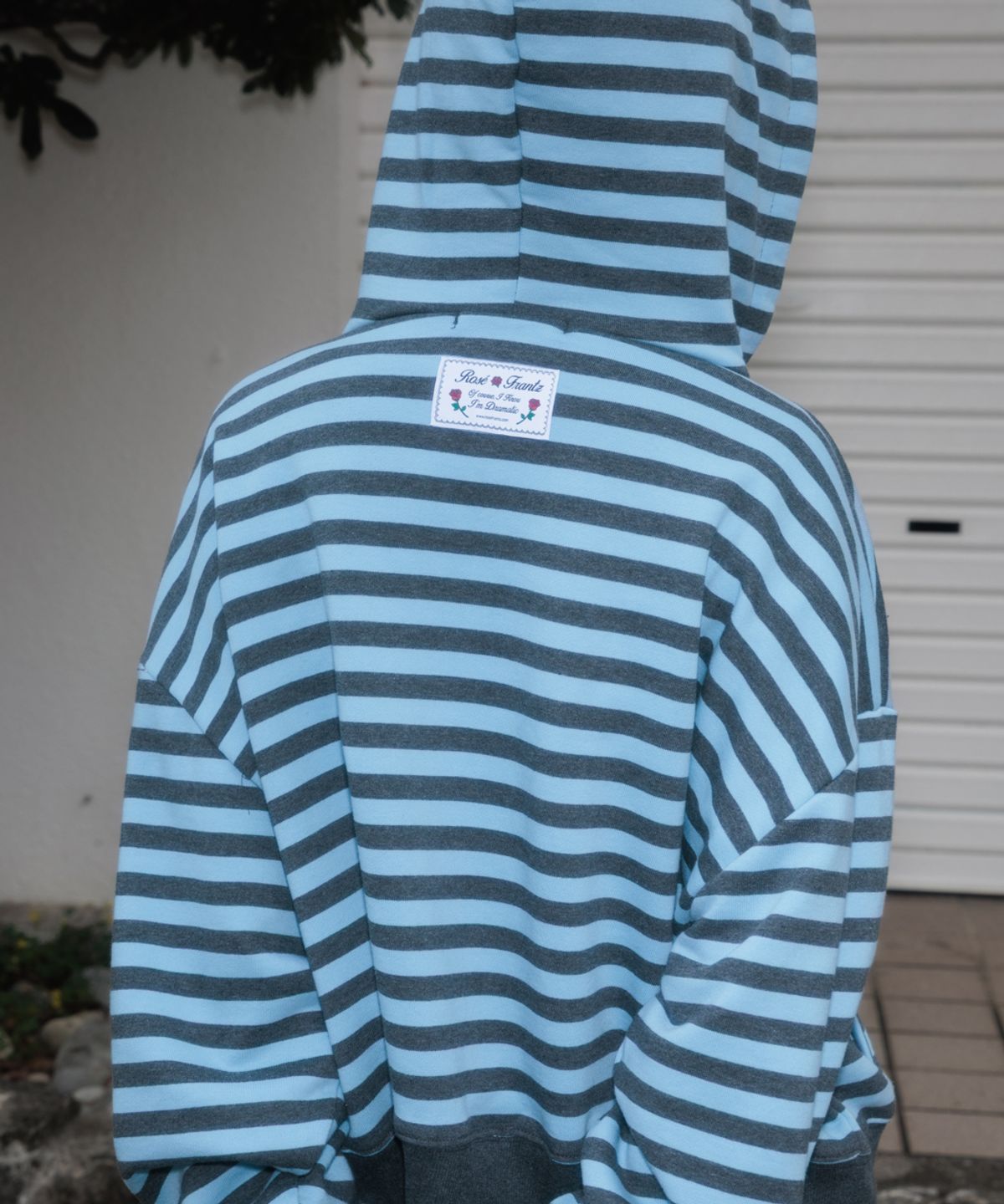 로제프란츠(ROSEFRANTZ) Patch Stripe Hood Zip-Up [Sky Blue]
