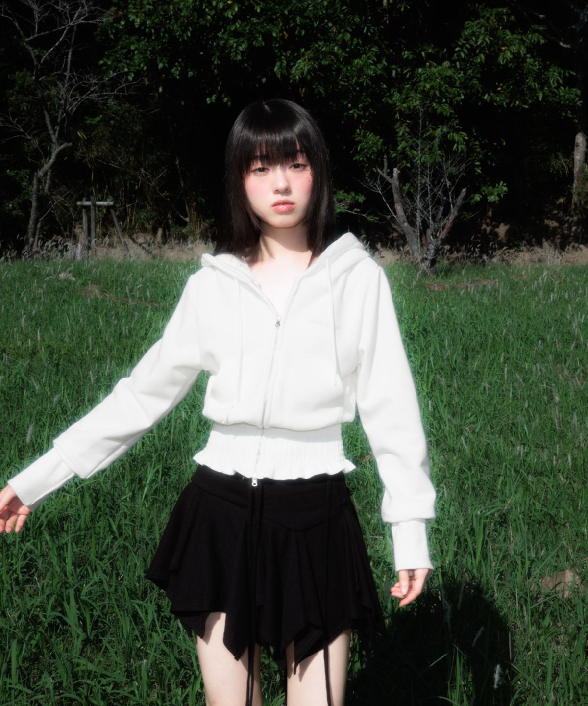 로제프란츠(ROSEFRANTZ) Smoke Ruffle Hood Zip-Up [Ivory]