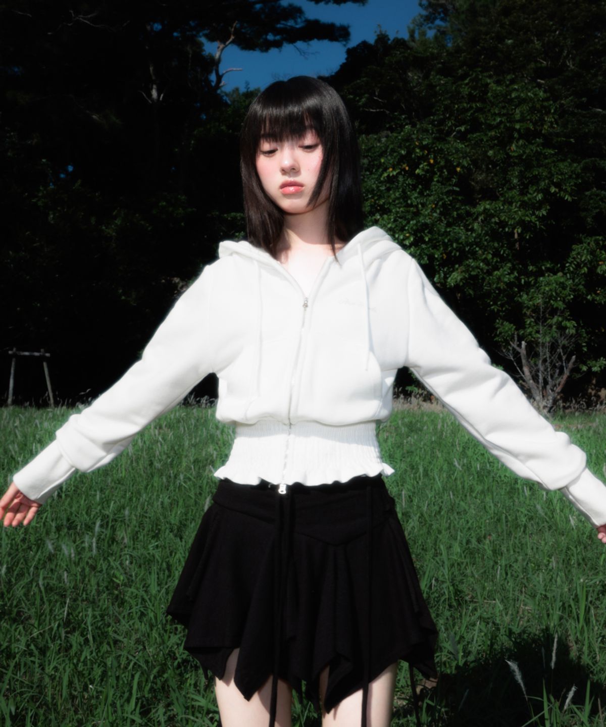 로제프란츠(ROSEFRANTZ) Smoke Ruffle Hood Zip-Up [Ivory]