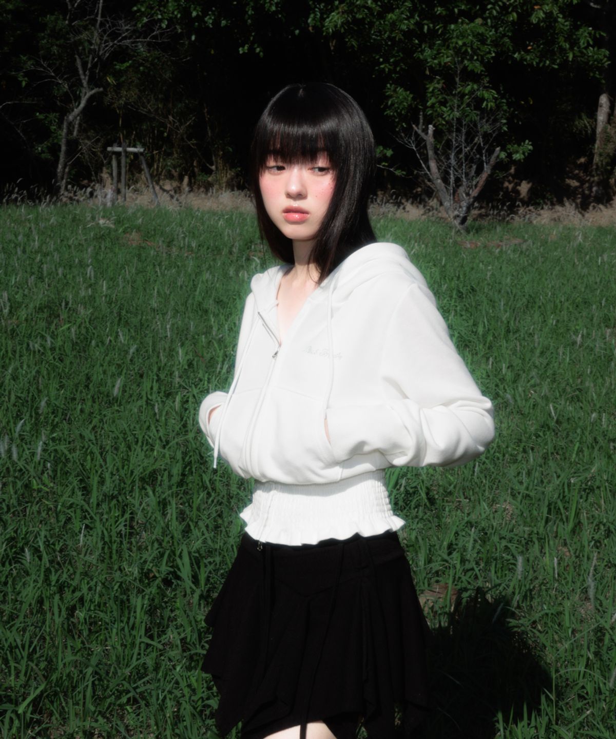 로제프란츠(ROSEFRANTZ) Smoke Ruffle Hood Zip-Up [Ivory]