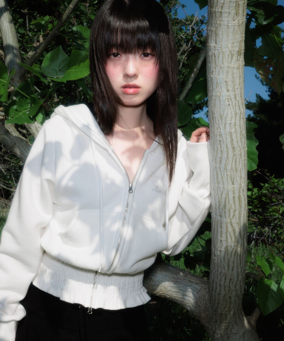 로제프란츠(ROSEFRANTZ) Smoke Ruffle Hood Zip-Up [Ivory]
