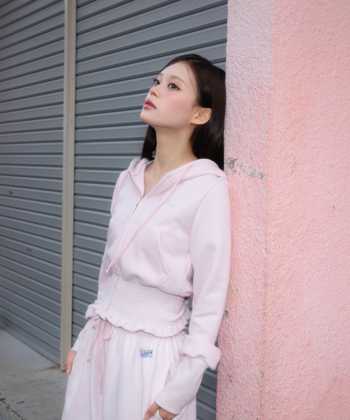 로제프란츠(ROSEFRANTZ) Smoke Ruffle Hood Zip-Up [Pink]