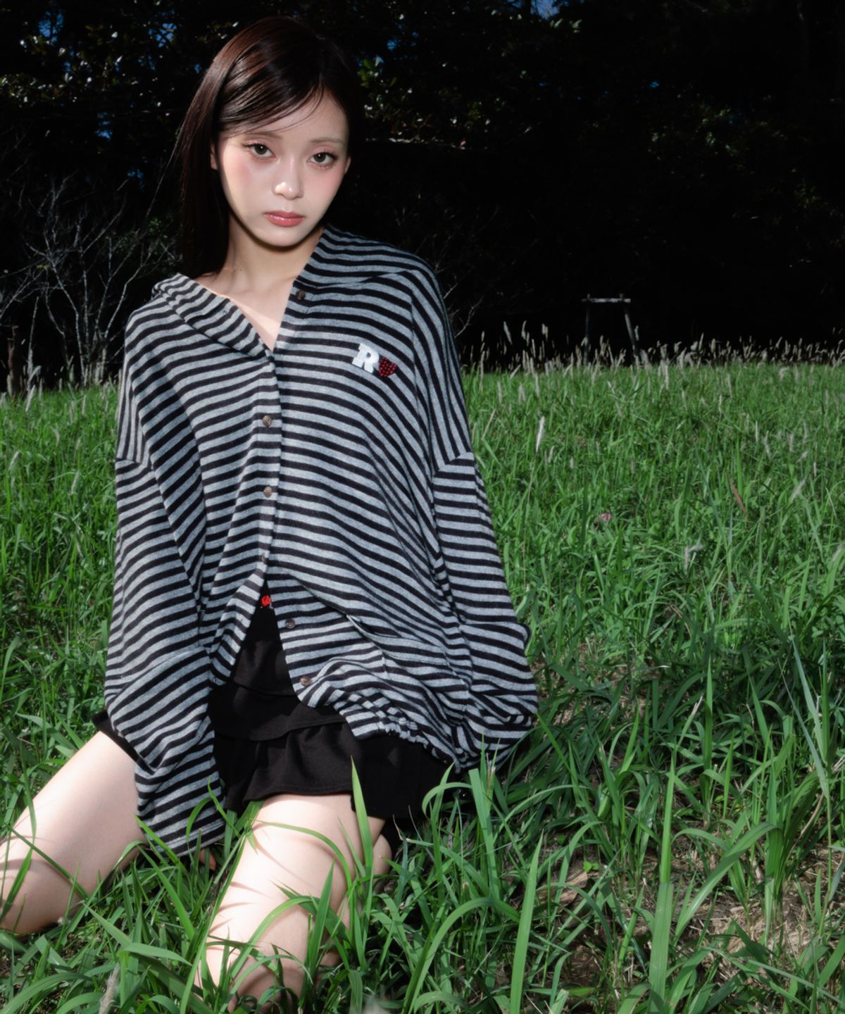 로제프란츠(ROSEFRANTZ) Stripe Heart Hood Cardigan [Black]