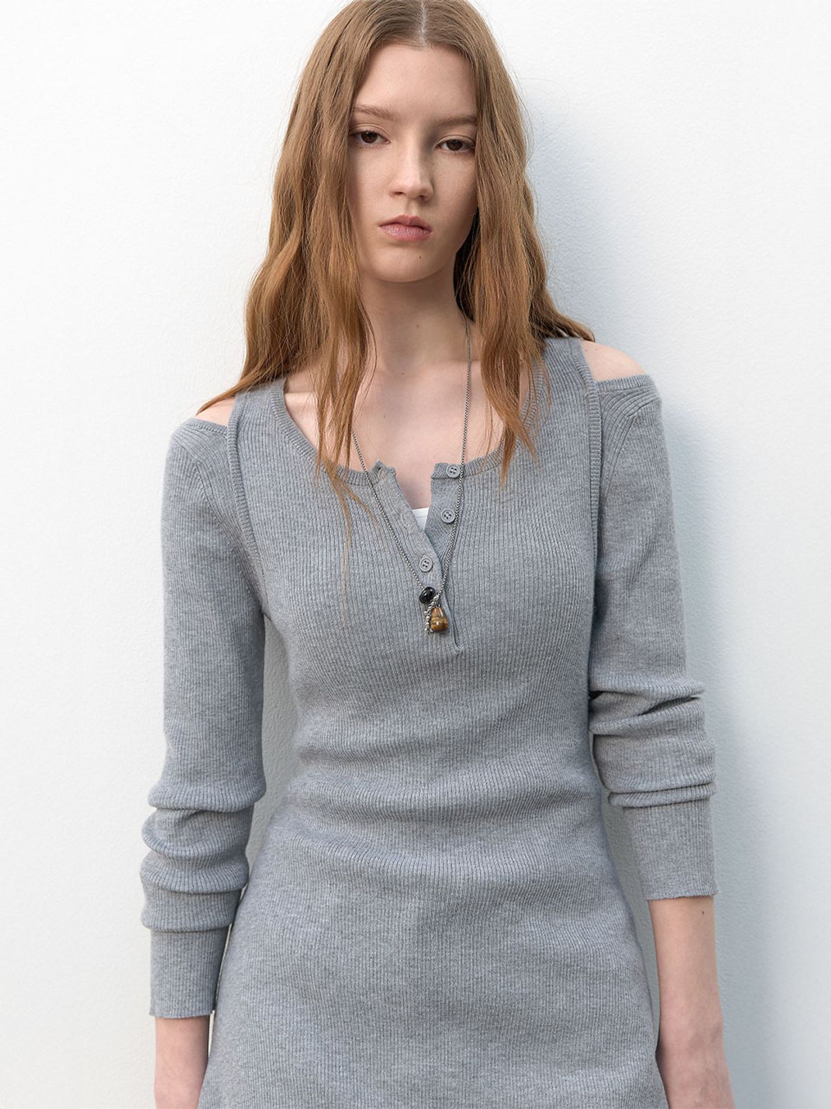 아틀리에 나인(ATELIER NAIN) SHOULDER CUTOUT KNIT DRESS (OP-6313)