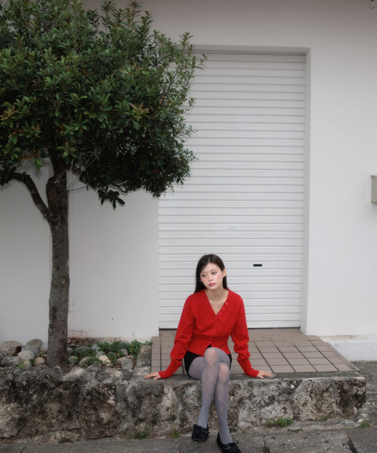 로제프란츠(ROSEFRANTZ) V-Neck Classic Button Cardigan [Rose Red]