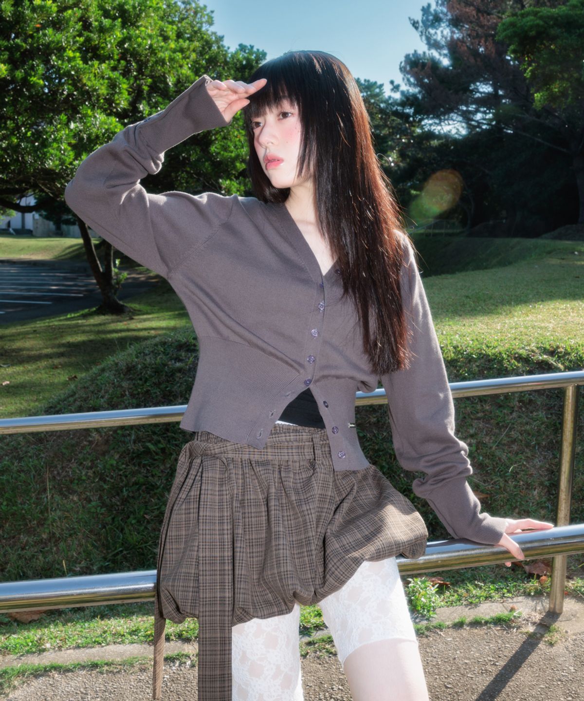 로제프란츠(ROSEFRANTZ) V-Neck Classic Button Cardigan [Charcoal]