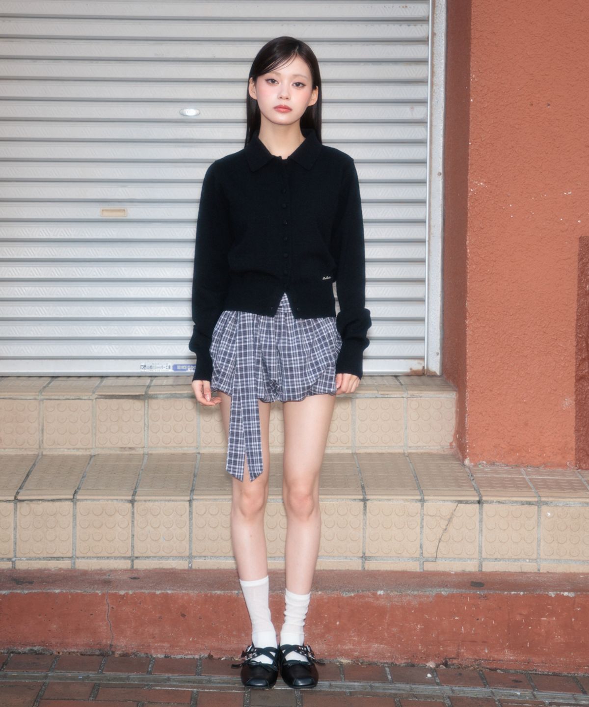 로제프란츠(ROSEFRANTZ) Fabric Button Collar Cardigan [Black]