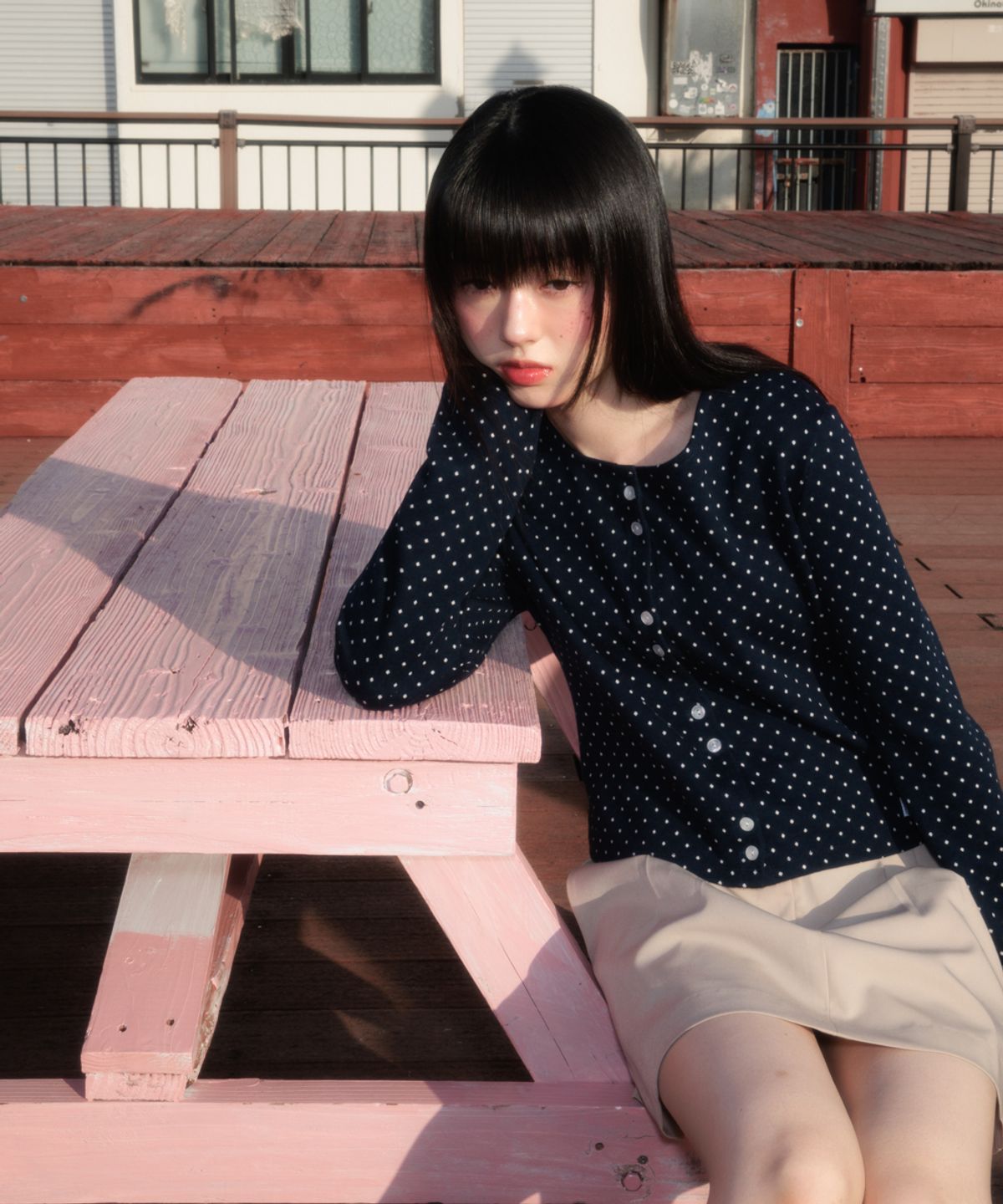 로제프란츠(ROSEFRANTZ) Dot Button Point Cardigan [Navy]