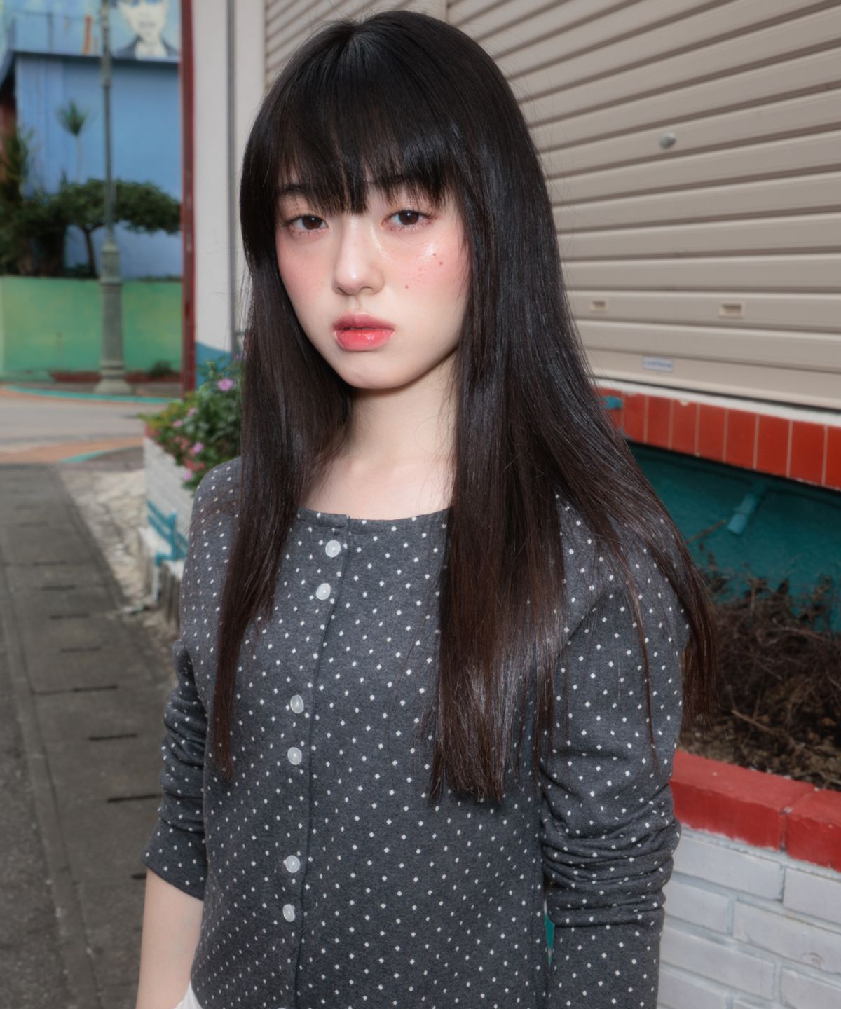 로제프란츠(ROSEFRANTZ) Dot Button Point Cardigan [Charcoal]