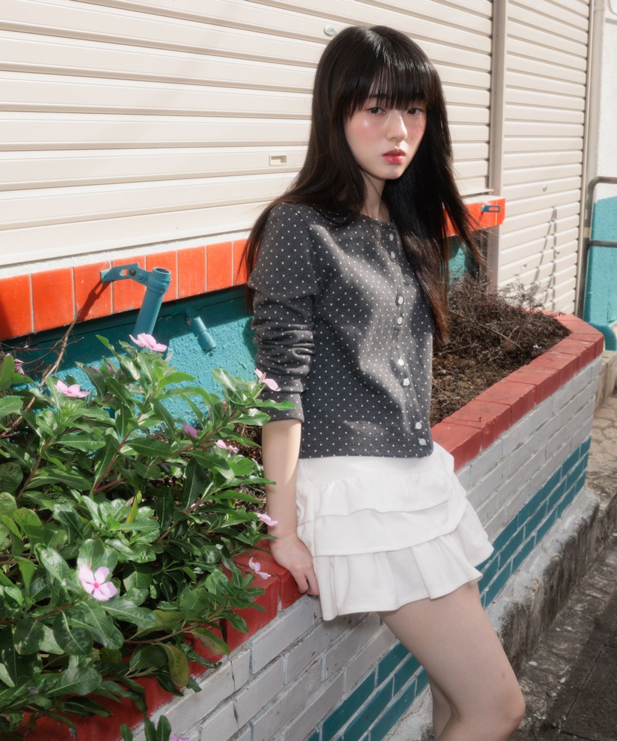 로제프란츠(ROSEFRANTZ) Dot Button Point Cardigan [Charcoal]
