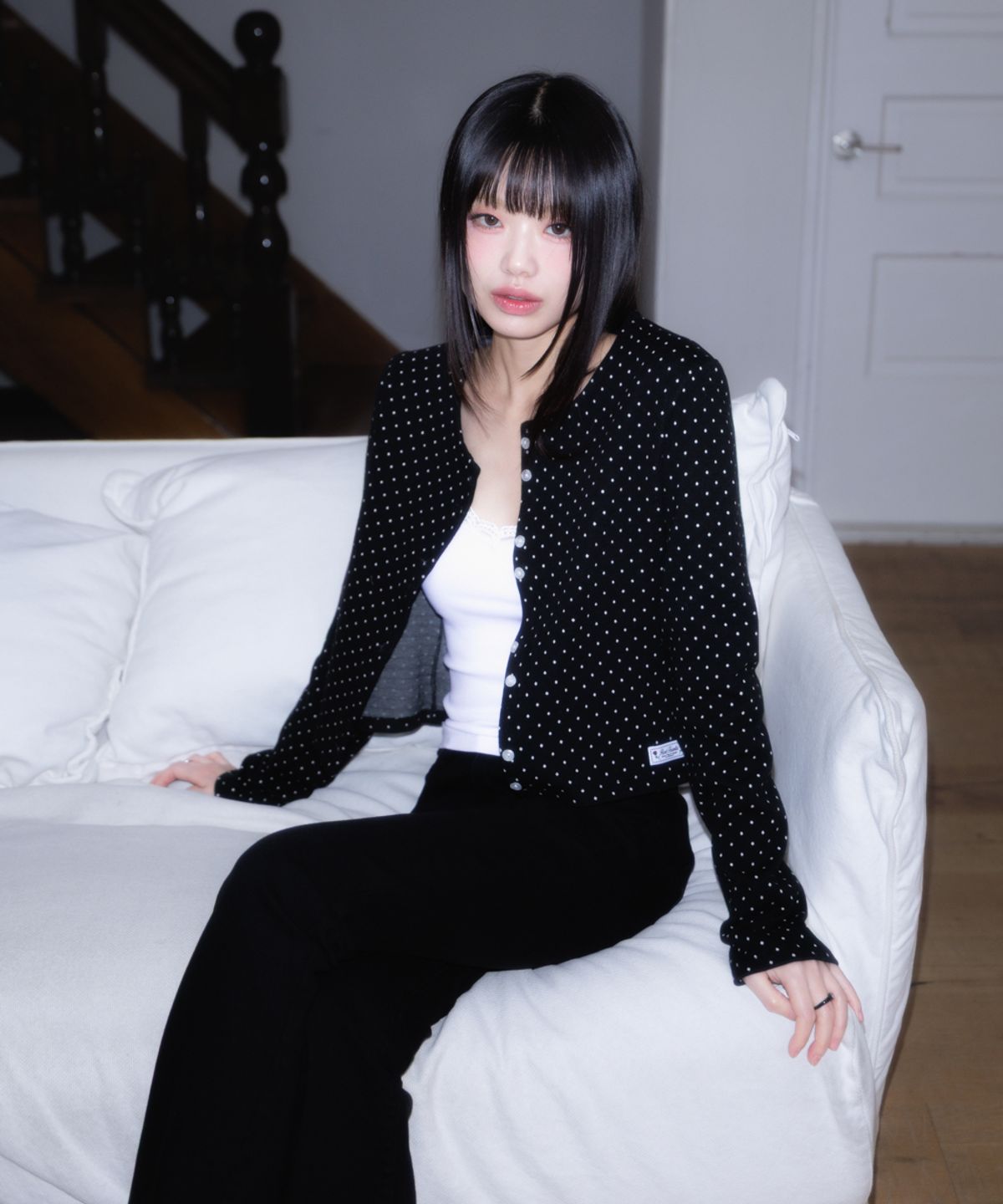 로제프란츠(ROSEFRANTZ) Dot Button Point Cardigan [Black]