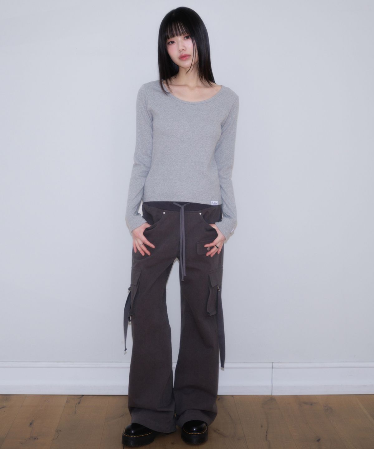 로제프란츠(ROSEFRANTZ) Essential Rose Label Long Sleeve [Gray]