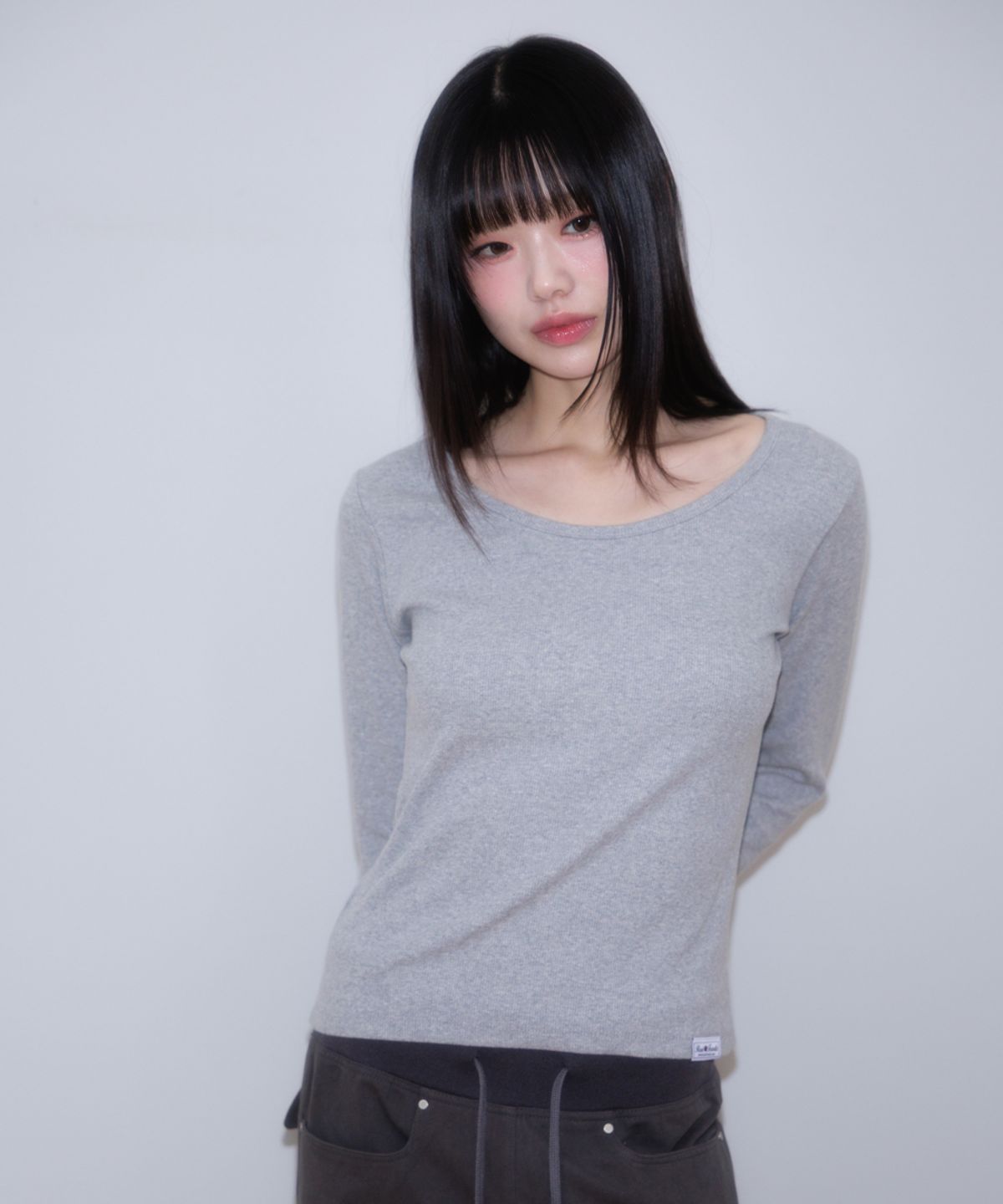 로제프란츠(ROSEFRANTZ) Essential Rose Label Long Sleeve [Gray]