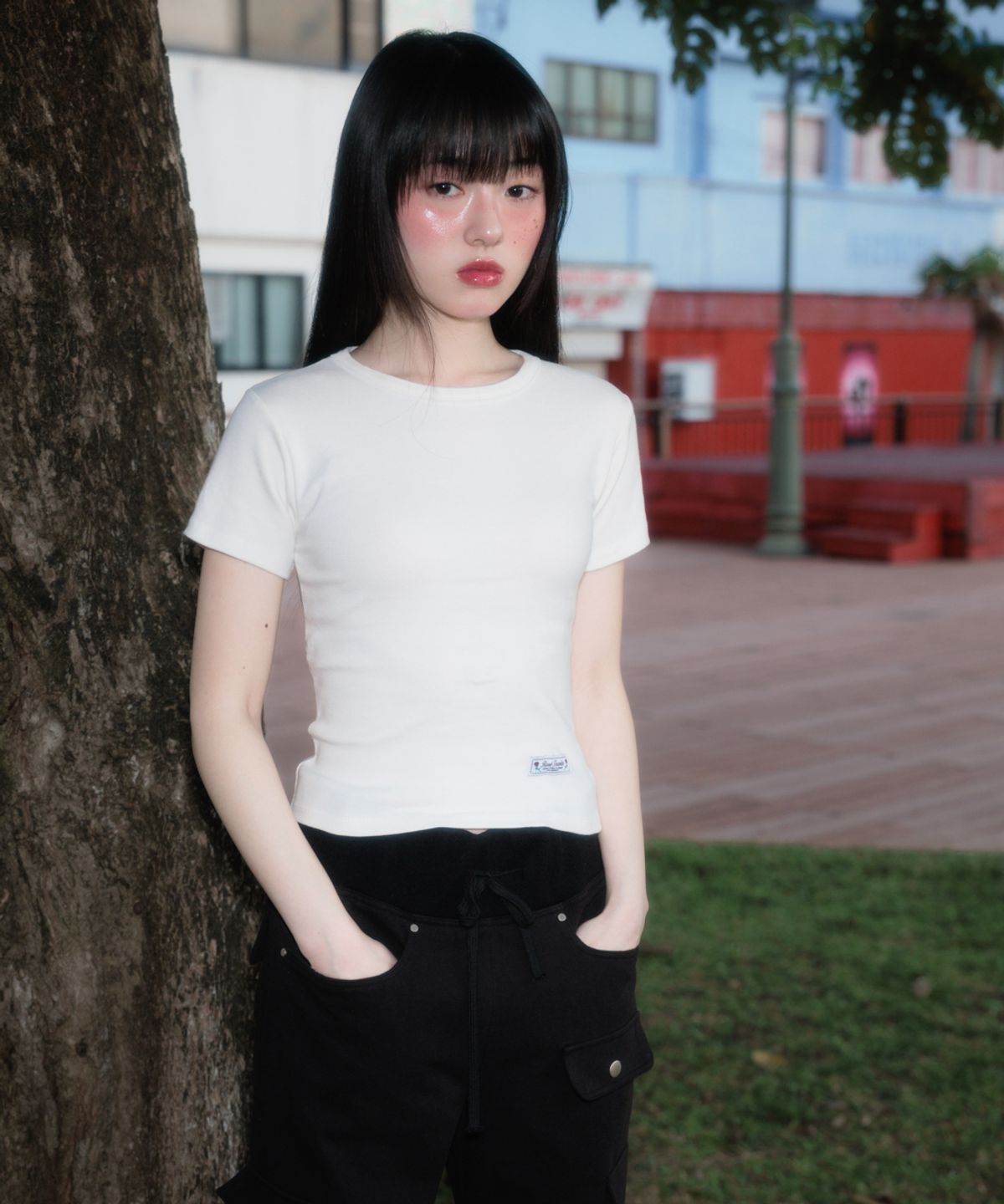 로제프란츠(ROSEFRANTZ) Essential Rose Label T-Shirt [Ivory]