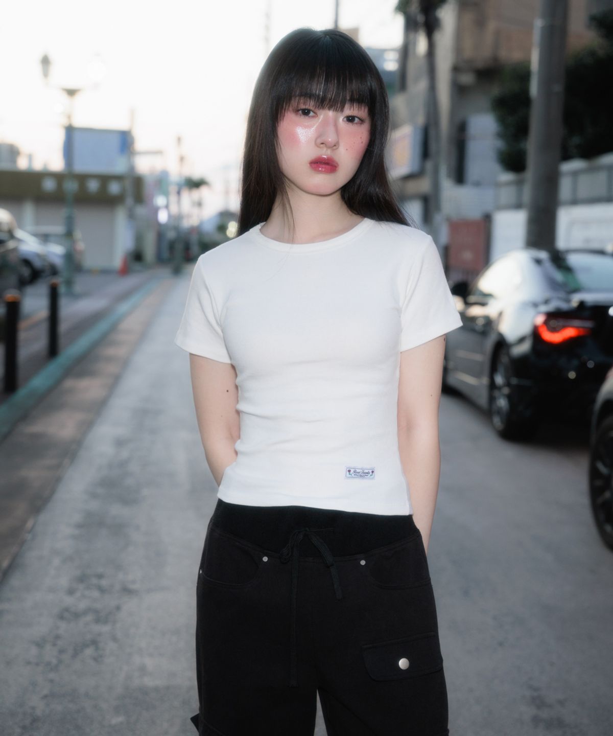 로제프란츠(ROSEFRANTZ) Essential Rose Label T-Shirt [Ivory]