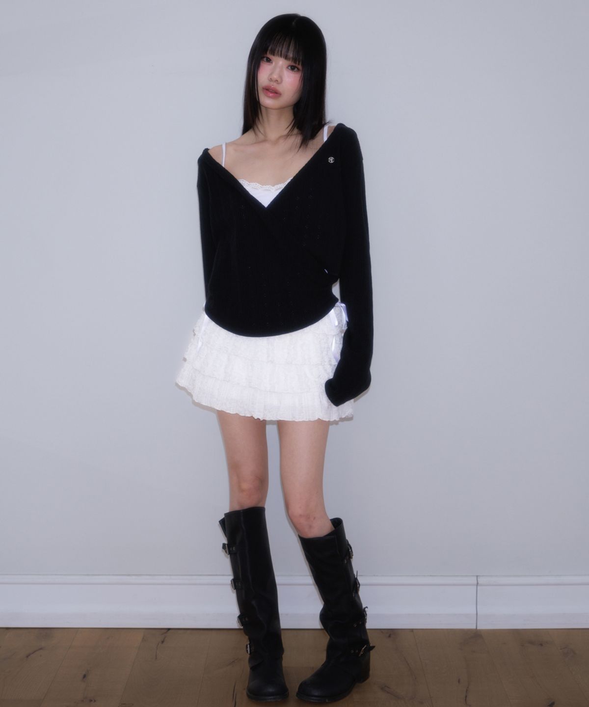 로제프란츠(ROSEFRANTZ) Wrap Shirring Hood Long Sleeve [Black]