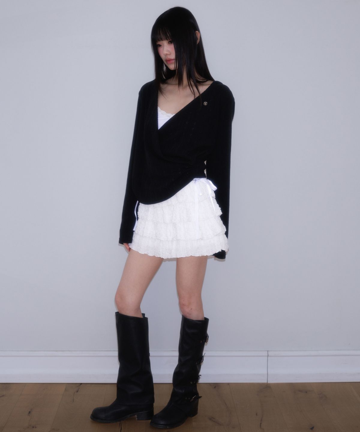 로제프란츠(ROSEFRANTZ) Wrap Shirring Hood Long Sleeve [Black]
