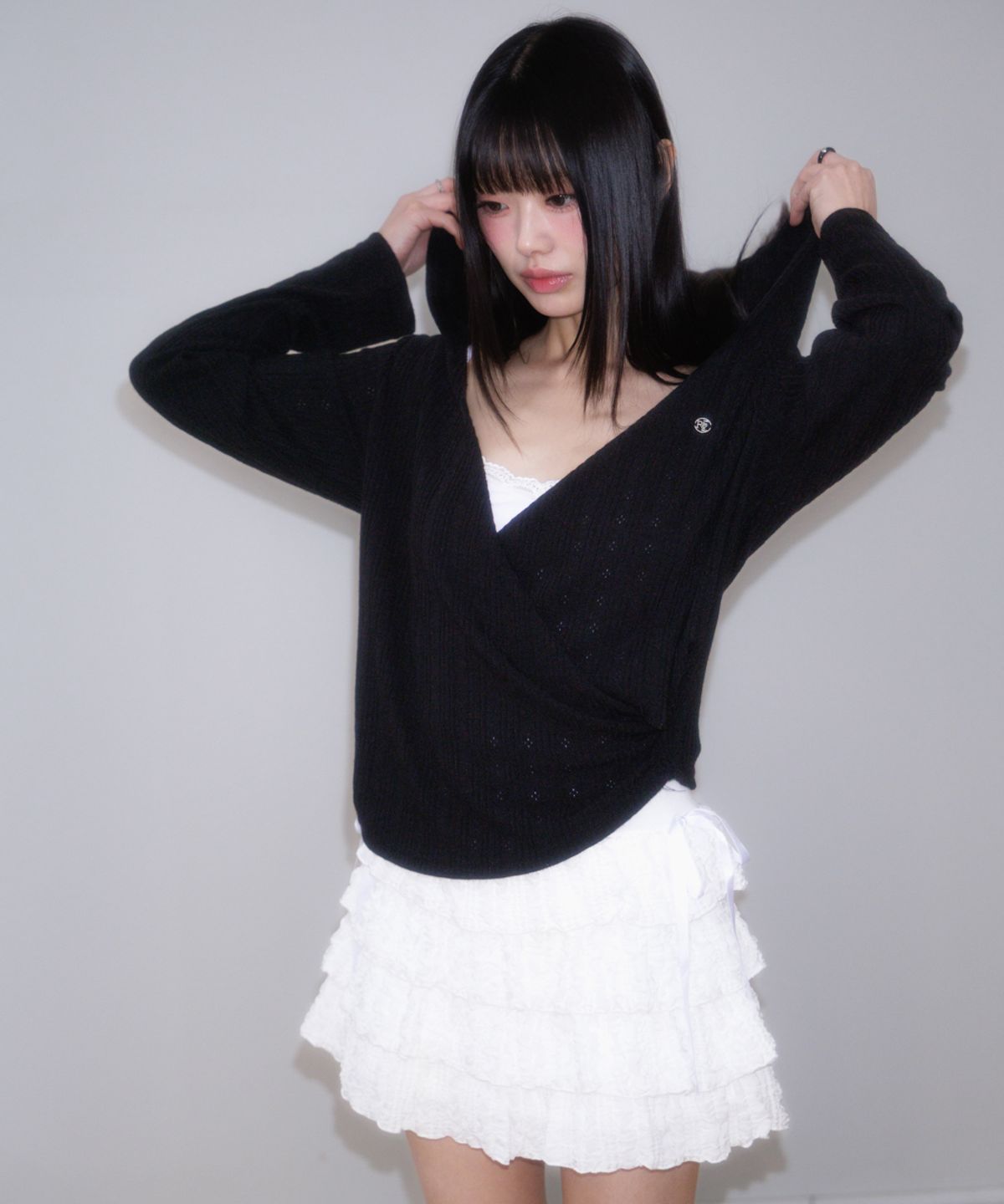 로제프란츠(ROSEFRANTZ) Wrap Shirring Hood Long Sleeve [Black]