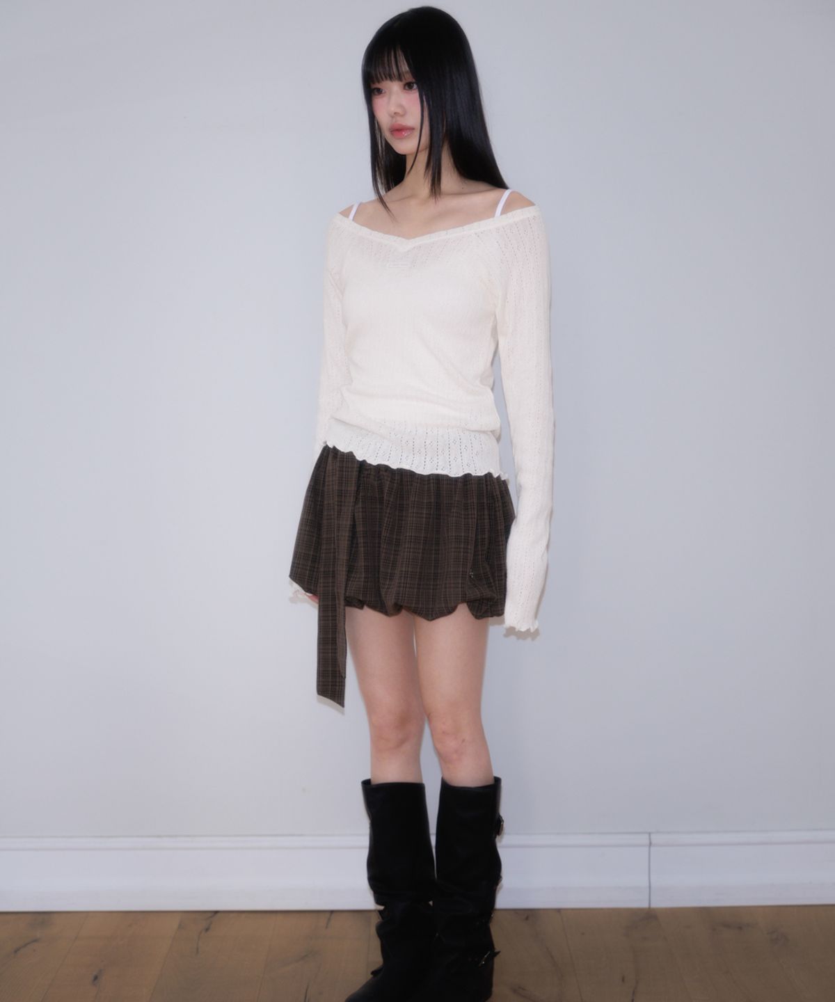 로제프란츠(ROSEFRANTZ) Lace Label V-Neck Long Sleeve [Ivory]