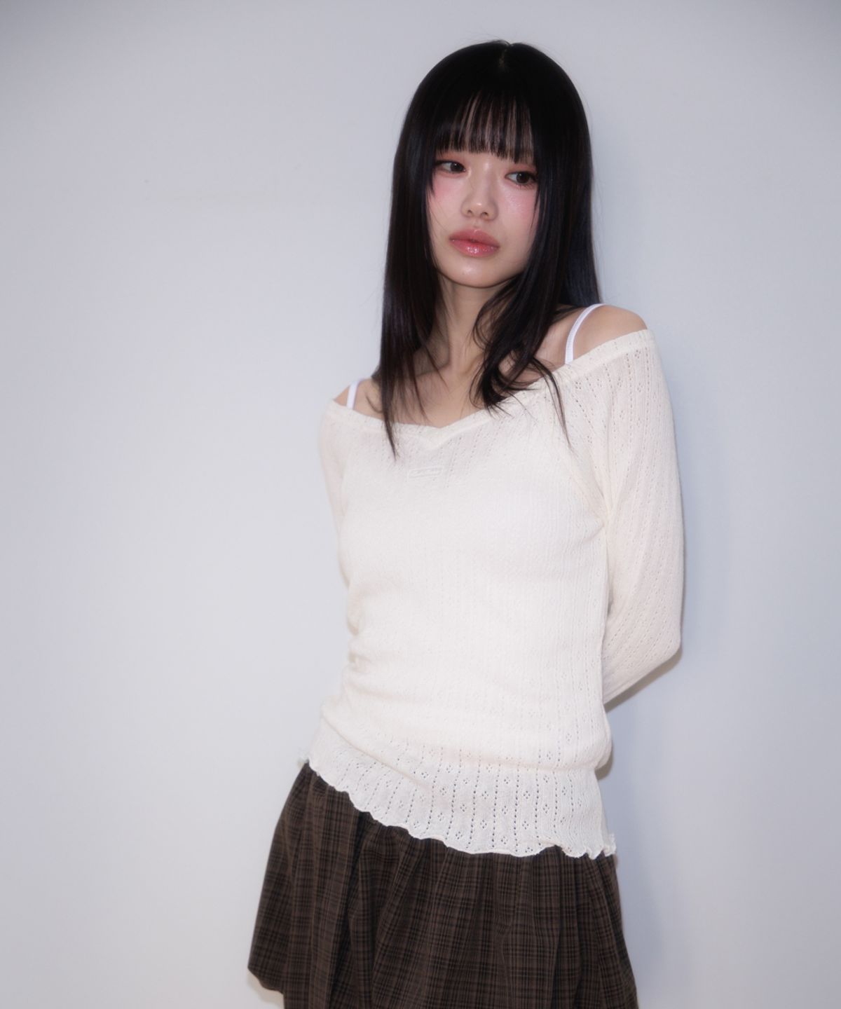 로제프란츠(ROSEFRANTZ) Lace Label V-Neck Long Sleeve [Ivory]