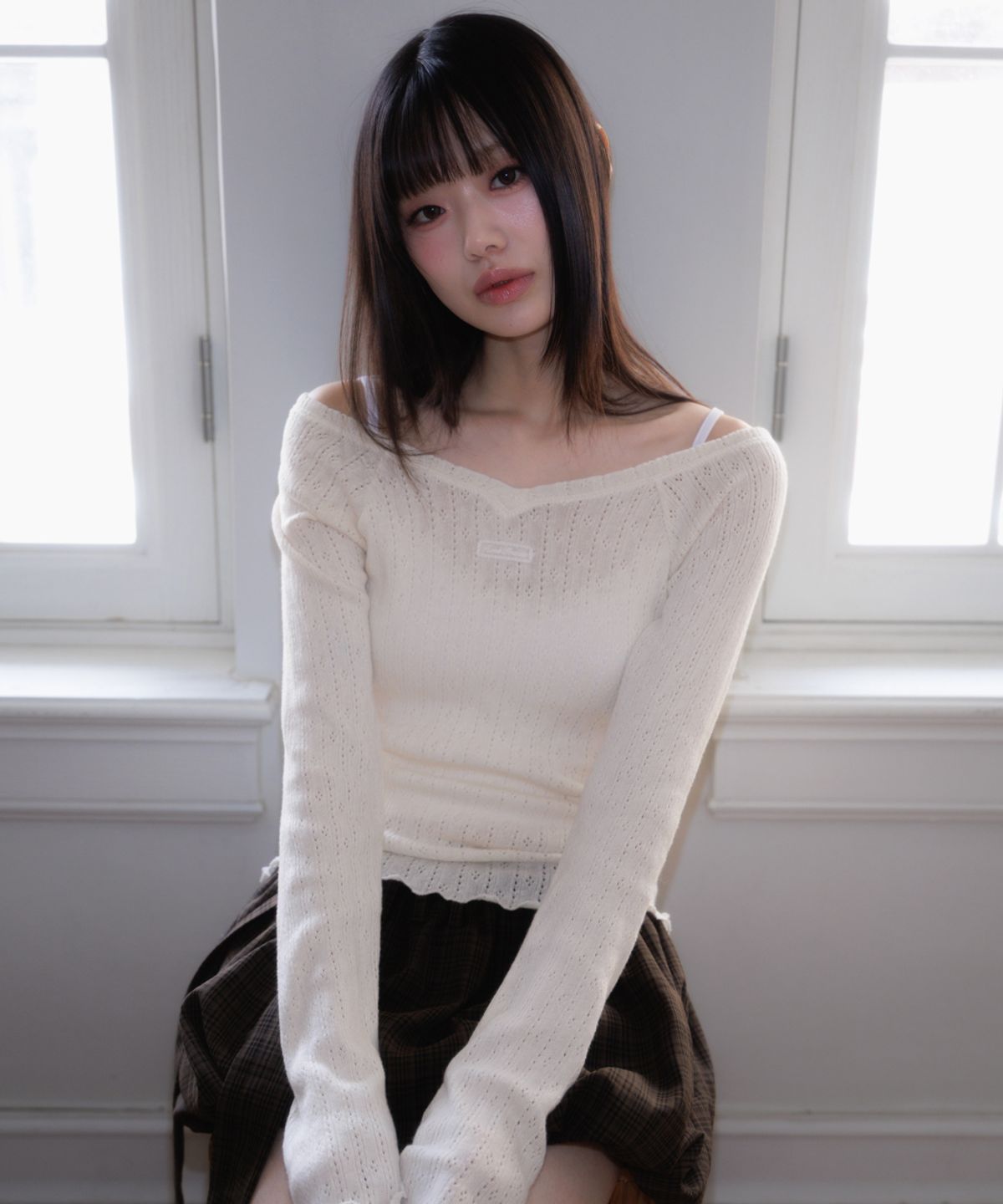 로제프란츠(ROSEFRANTZ) Lace Label V-Neck Long Sleeve [Ivory]
