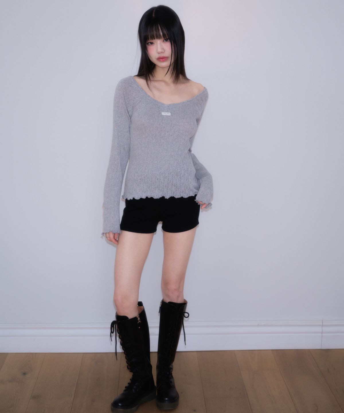 로제프란츠(ROSEFRANTZ) Lace Label V-Neck Long Sleeve [Gray]